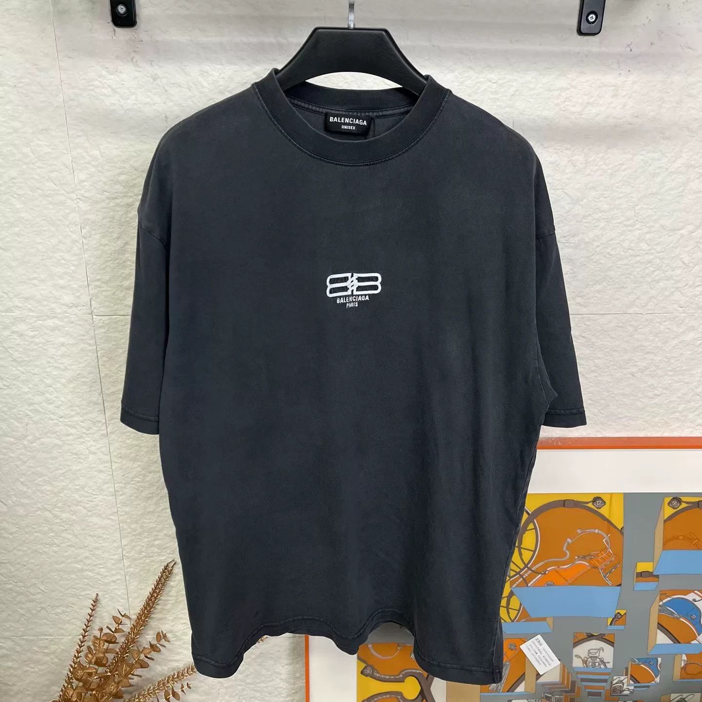 Balenciaga balenciaga vintage lock short sleeve t-shirt Size XS / US 0-2 / IT 36-38 - 1 Thumbnail