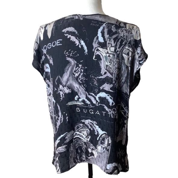 Vogue VINTAGE Bugatti Car Themed Blouse Women's L Black Viscose Short Sleeve Round Neck Pullover 70s 80s Couture Retro Car Graphic Men/Women? Size L / US 10 / IT 46 - 2 Thumbnail