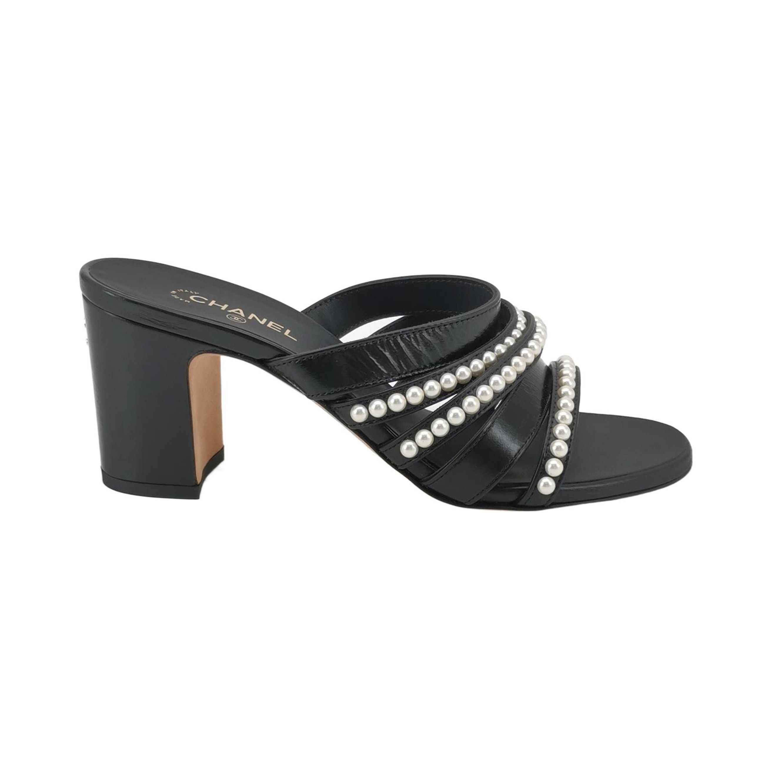 Chanel Chanel Women 6 Sandals Size US 6 / IT 36 - 1 Thumbnail