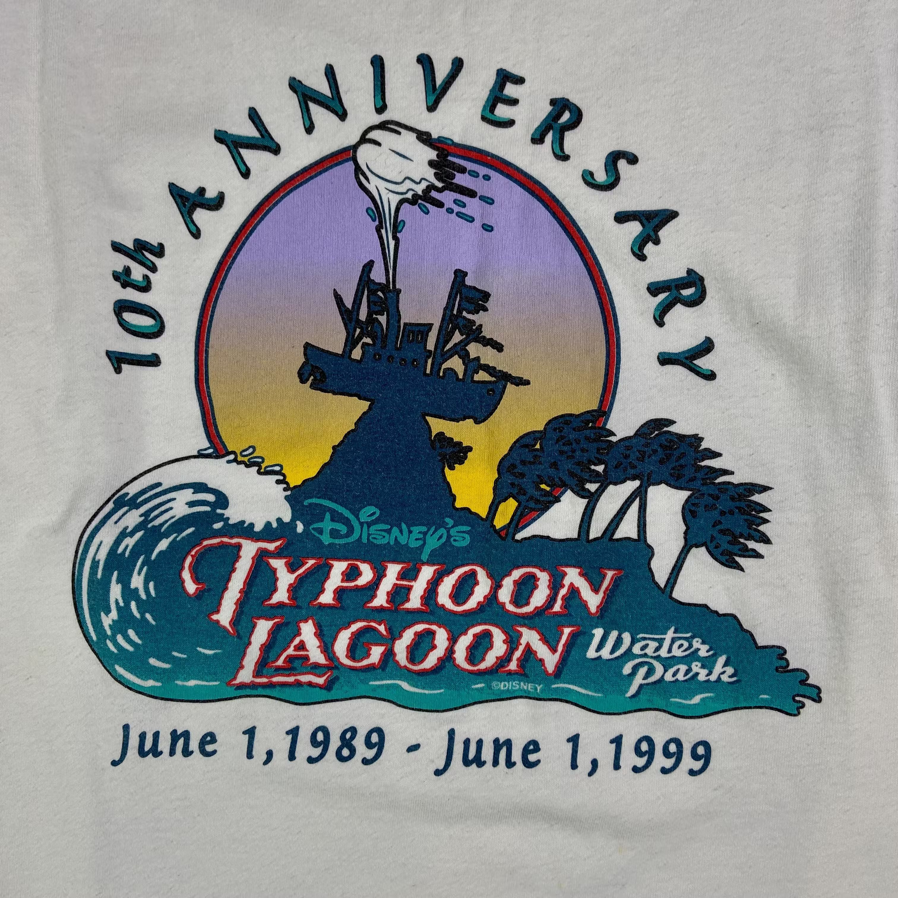 Disney × Vintage Mens Vintage T Shirt Disney Typhoon Lagoon 1989-1999 Size L Size US L / EU 52-54 / 3 - 4 Thumbnail