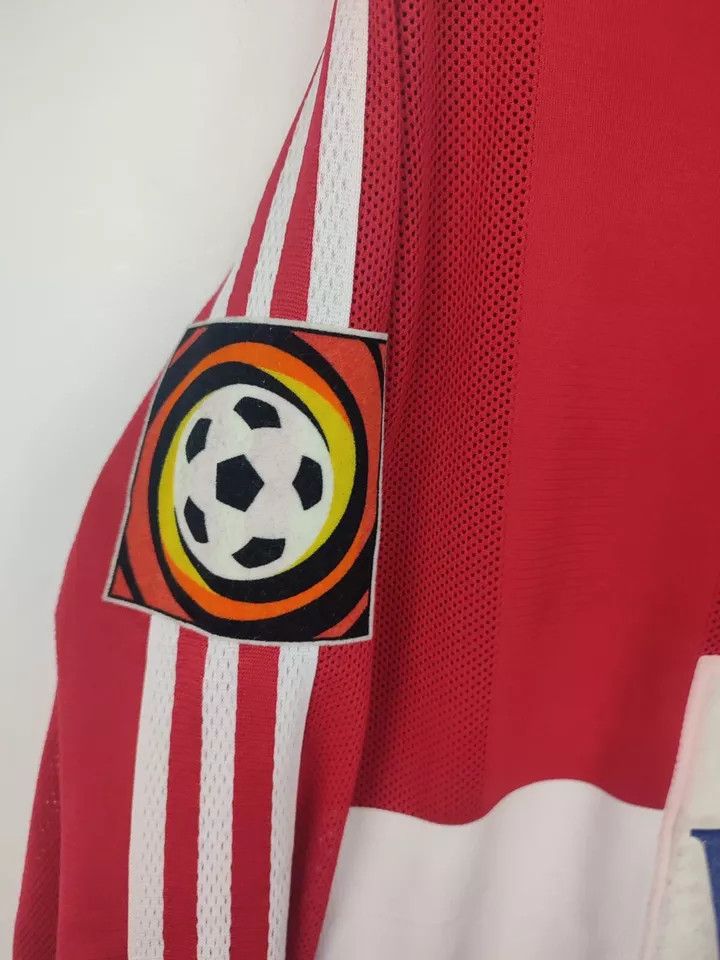 Adidas VfB Stuttgart 1996/97 away FOOTBALL Kit SHIRT JERSEY #3 Size US L / EU 52-54 / 3 - 11 Thumbnail