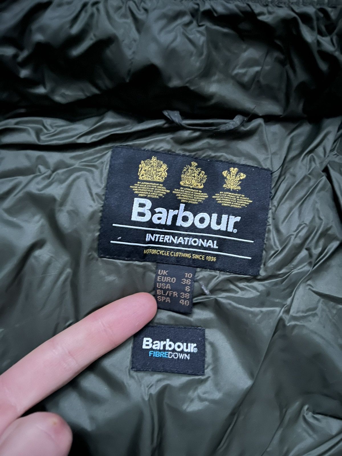 Barbour Barbour International Chevron Quilted Puffer Jacket Size M / US 6-8 / IT 42-44 - 6 Thumbnail