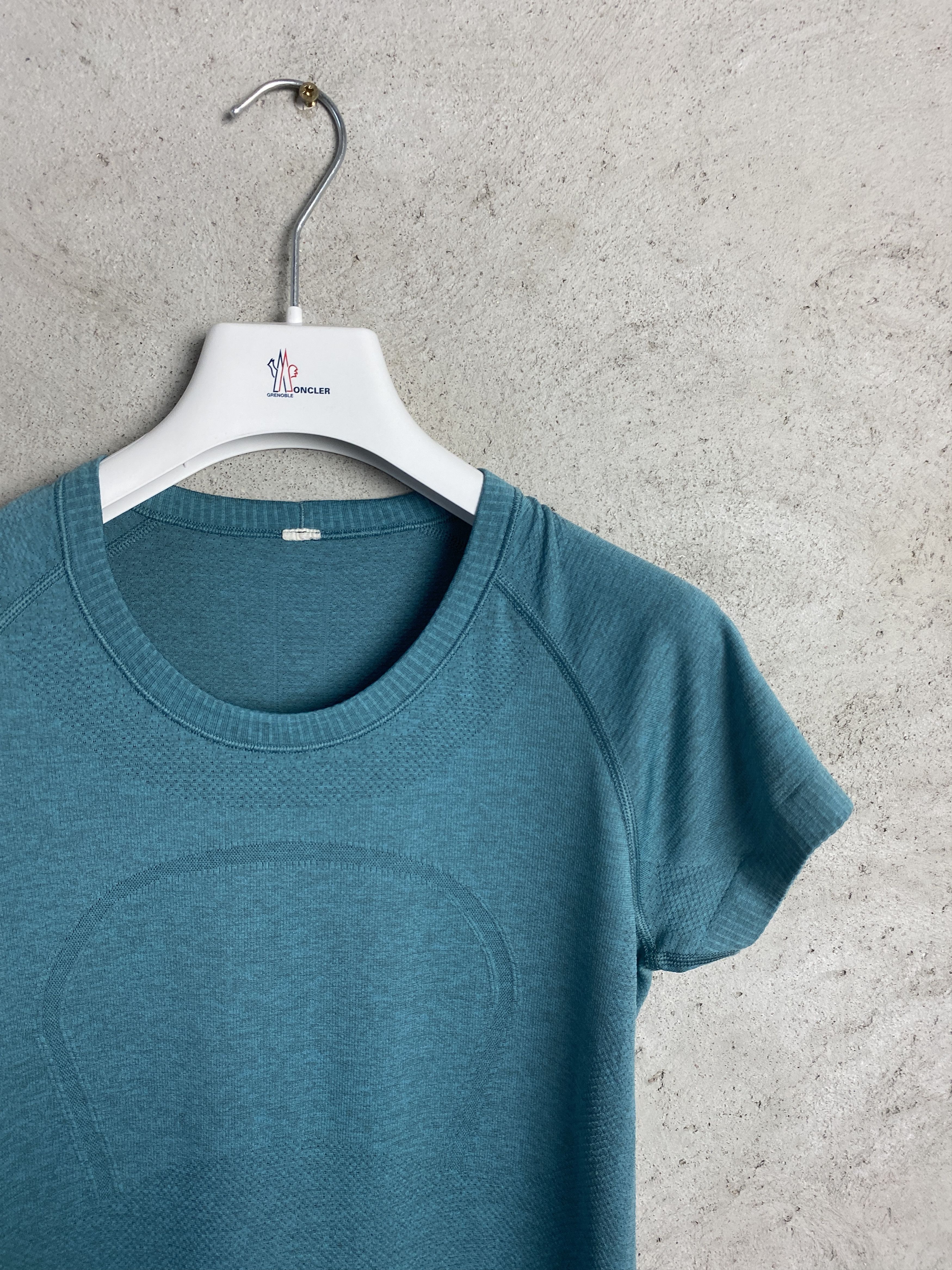 Lululemon Lululemon Swiftly Tech t-shirt tee sport yoga pilates gym Size S / US 4 / IT 40 - 2 Thumbnail