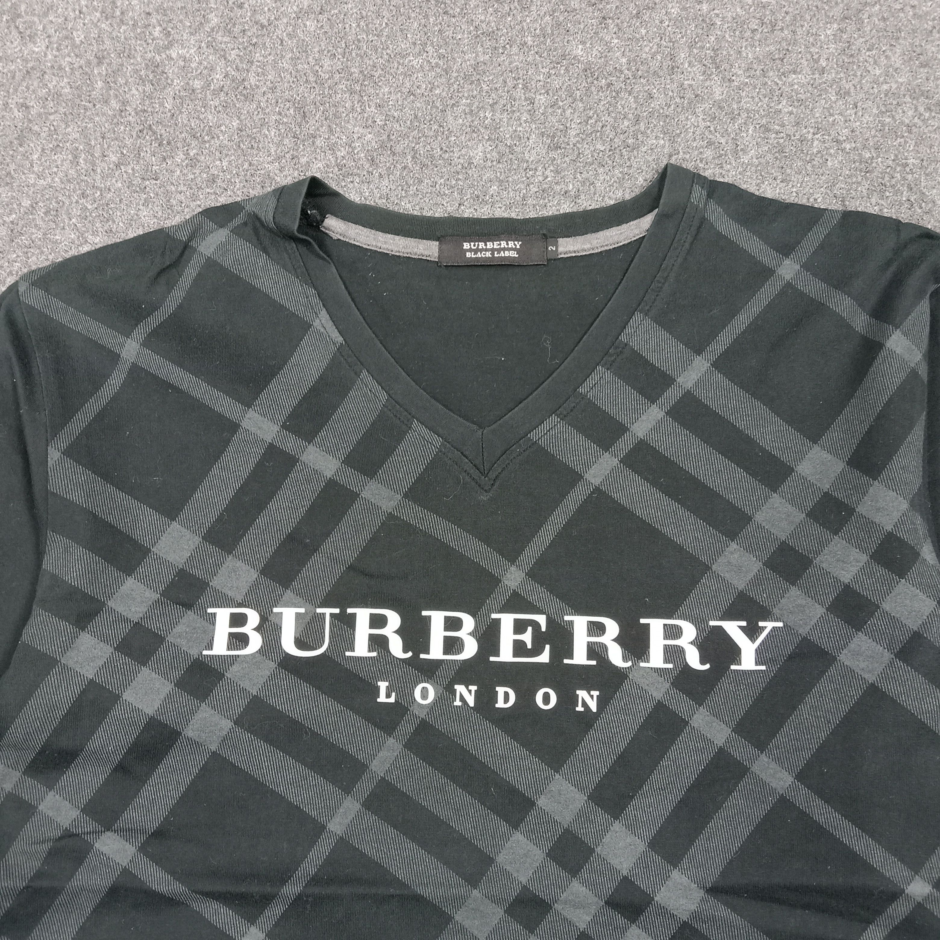 Burberry Burberry Black Label Designer V Neck Tshirt C294N62 Size S / US 4 / IT 40 - 2 Thumbnail
