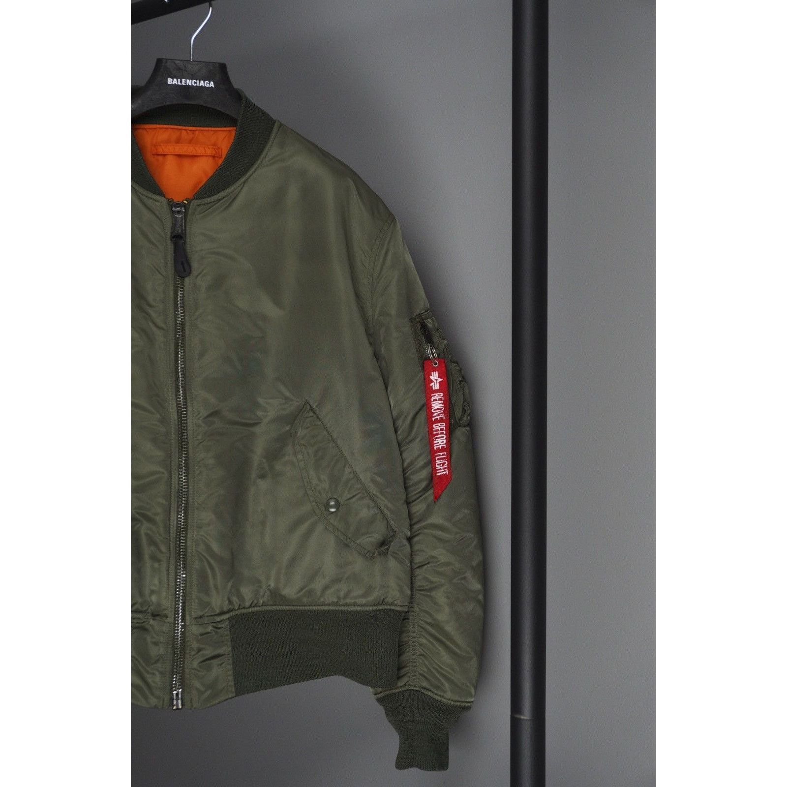 Alpha Industries Alpha industries reversible khaki orange nylon bomber jacket Size US L / EU 52-54 / 3 - 3 Thumbnail