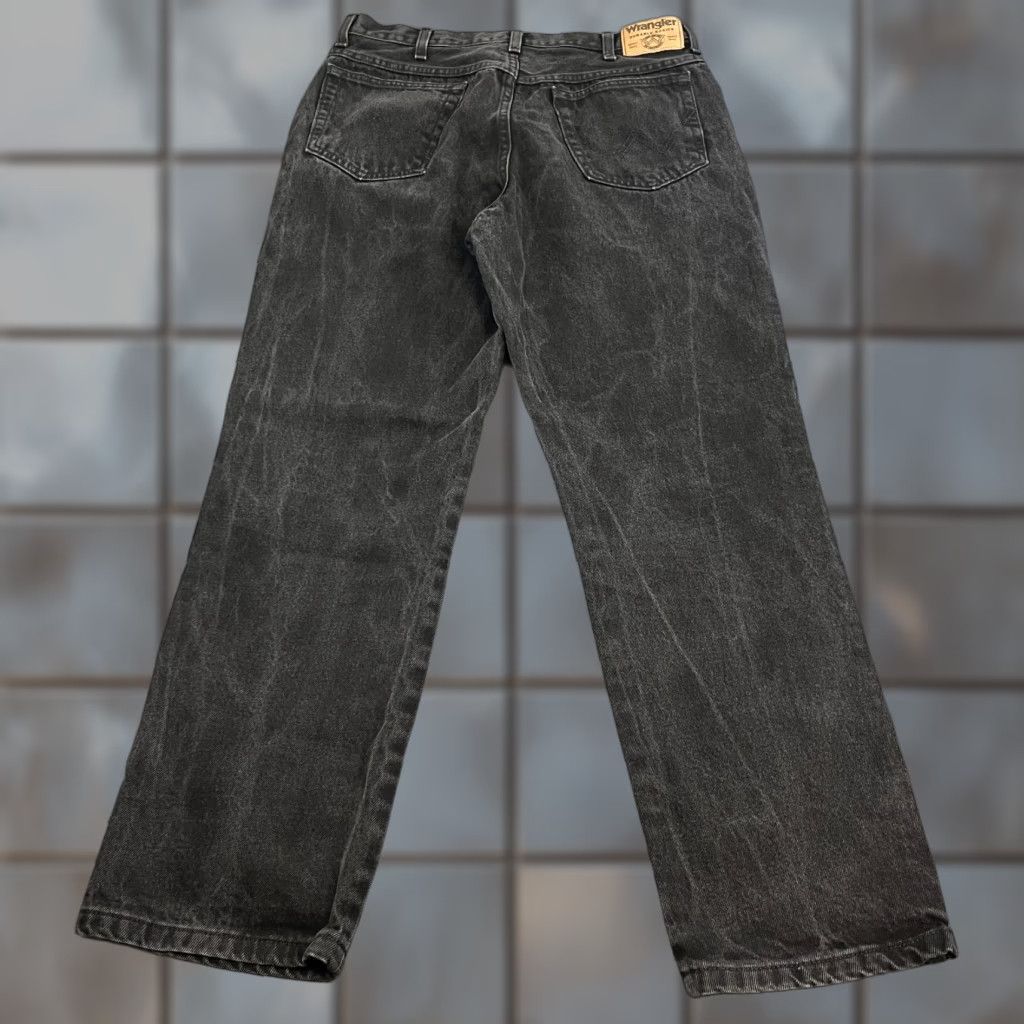 Wrangler VINTAGE Wrangler Jeans Relaxed Straight Grey Dark Wash 32 32 5-Pocket Denim Cotton Men Regular Jeans Wesern Cowboy - Mens Size US 32 / EU 48 - 1 Thumbnail