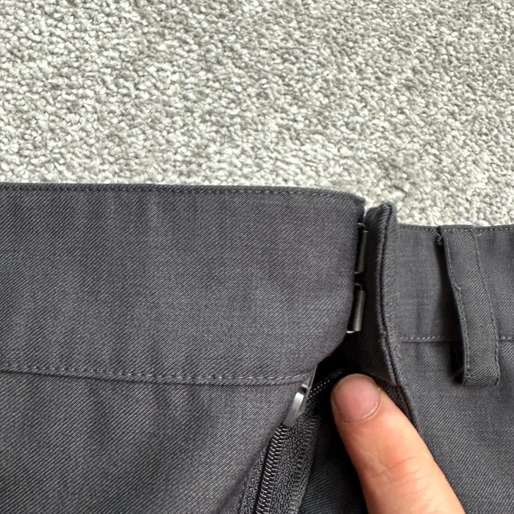 Daily Paper Daily Paper Dress Pants Men Large 36x32 Gray Regular Size US 33 - 7 Thumbnail