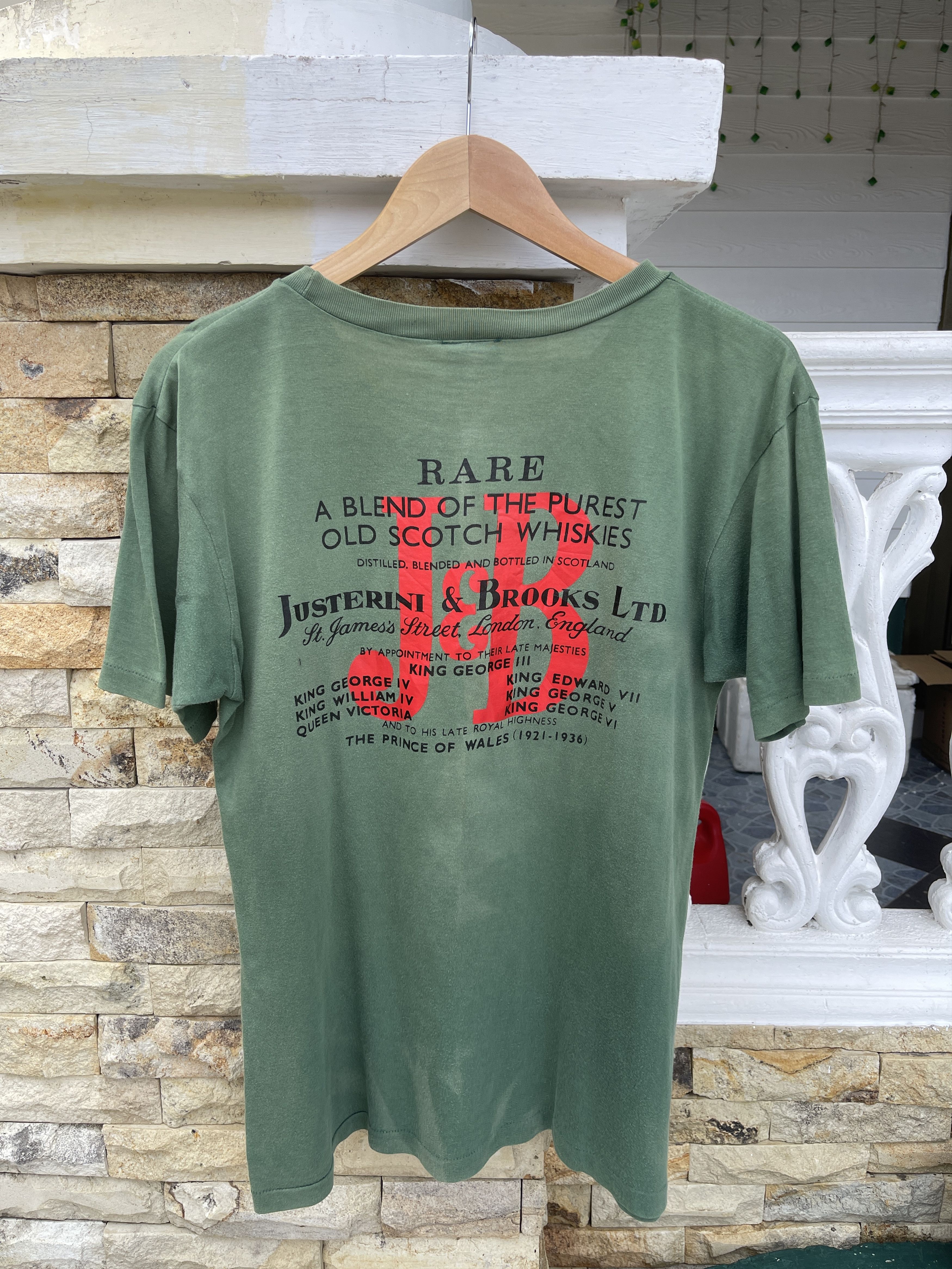 Vintage Last Drop🔥Rare🔥Vintage J&B Scotch Whiskey Logo T-Shirt Size US M / EU 48-50 / 2 - 1 Thumbnail