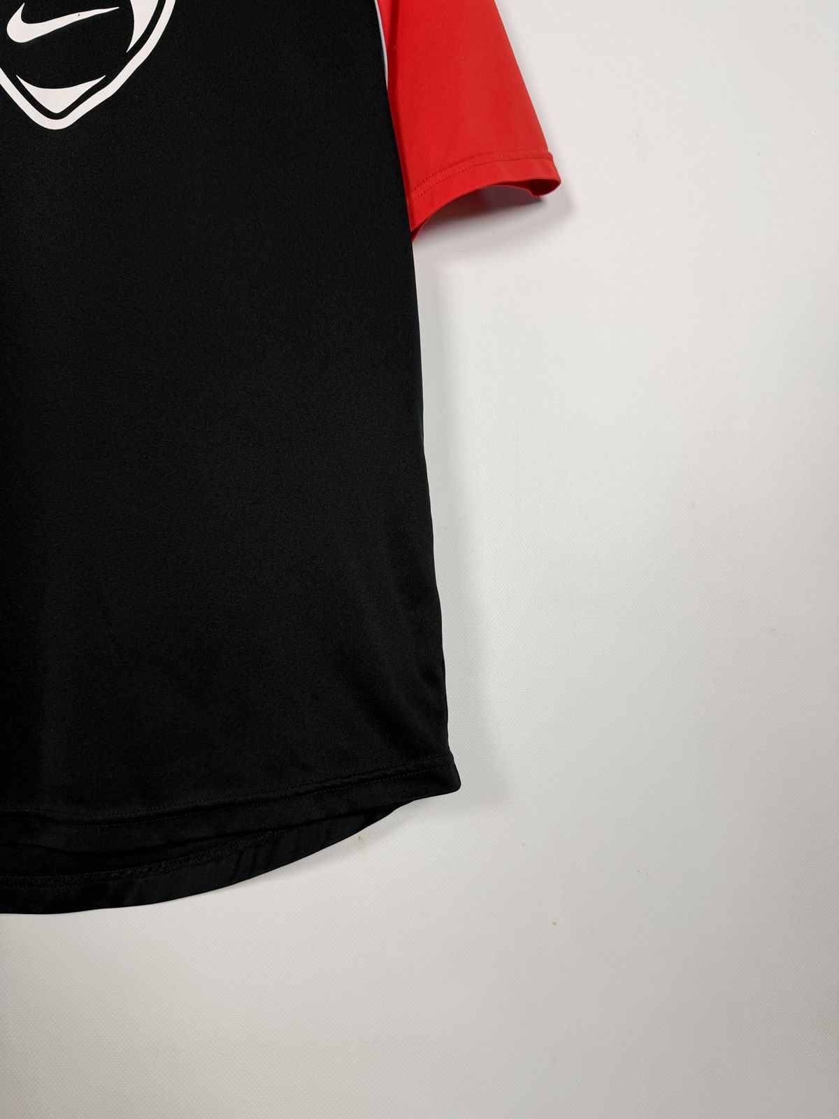 Nike Nike Total 90 Vintage T-Shirt Big Logo Sportswear Size S Size US S / EU 44-46 / 1 - 5 Thumbnail