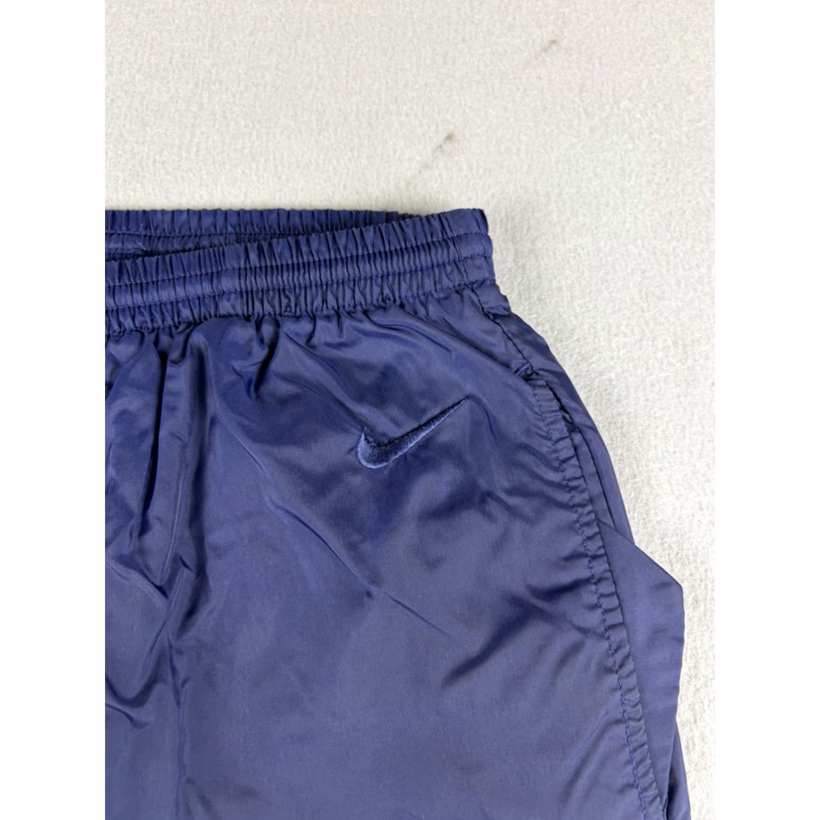 Nike VINTAGE Nike Windbreaker Pants Men’s XL Blue Nylon Jogger 90s Swoosh Elastic Waist Trainers Running Gym & Training Men Size US 36 / EU 52 - 3 Thumbnail