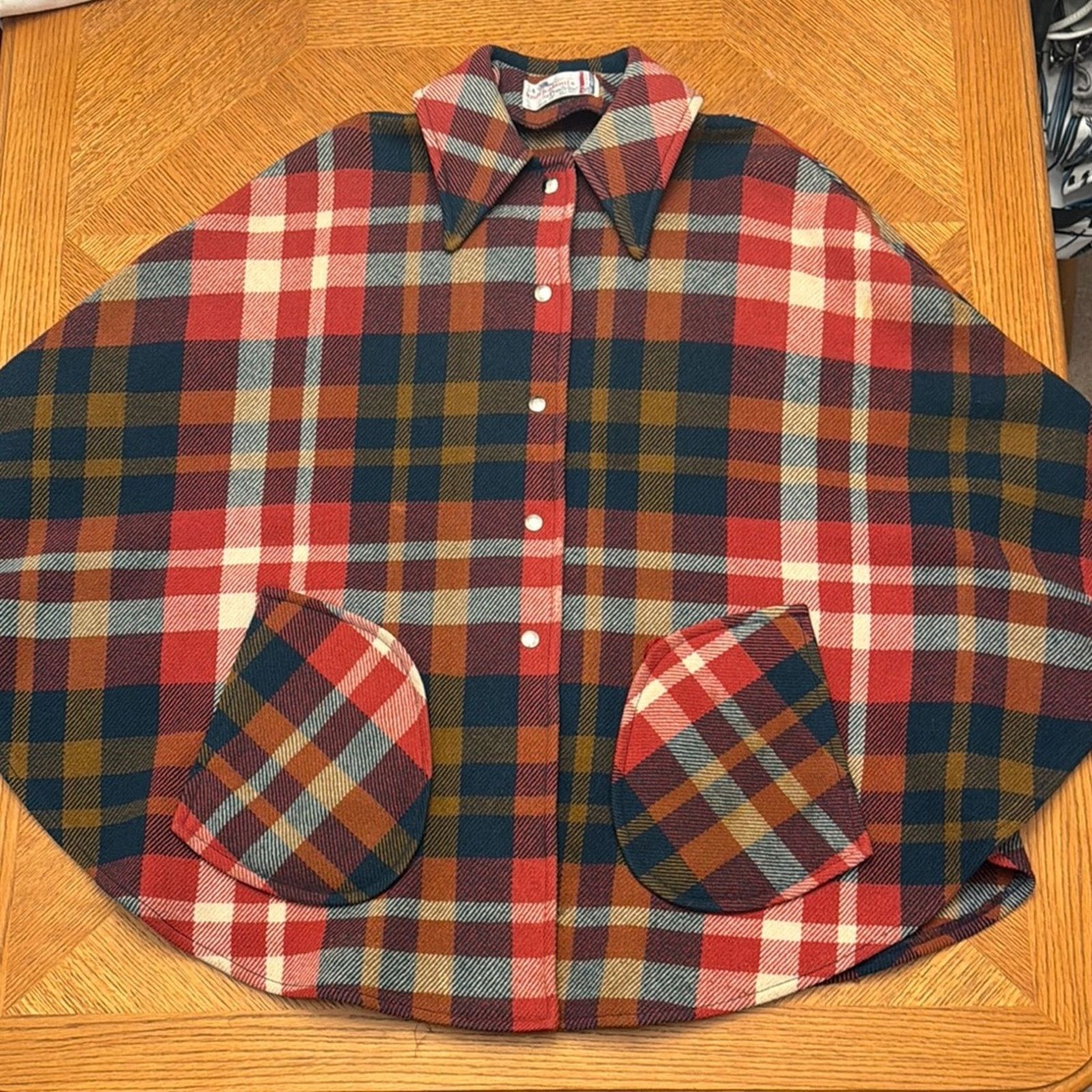 Pendleton × Vintage Vintage 1960s Pendleton Knockabouts Wool Plaid Cape Size ONE SIZE - 4 Thumbnail