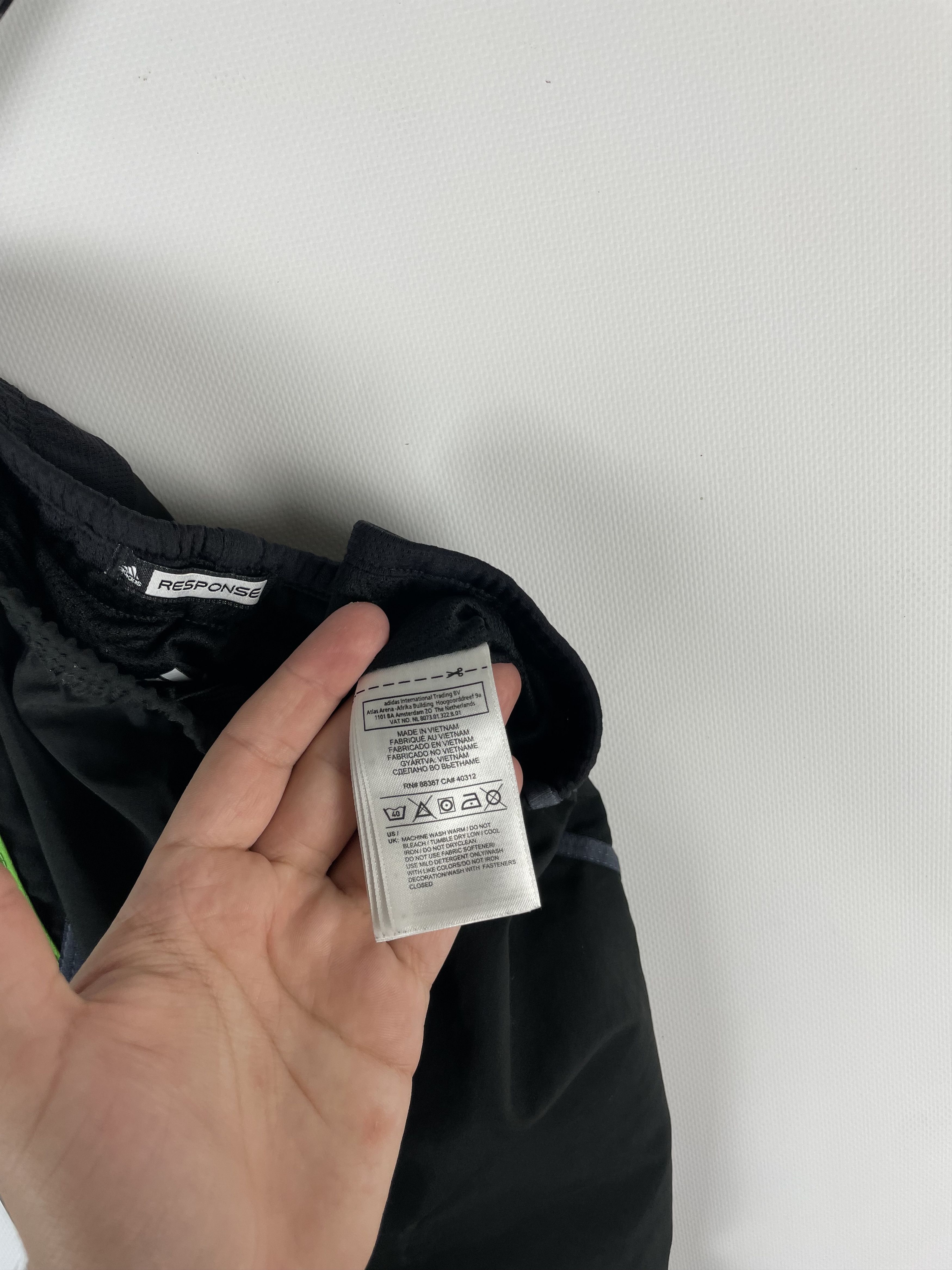 Adidas Vintage Adidas Shorts Y2k Size US 30 / EU 46 - 9 Thumbnail