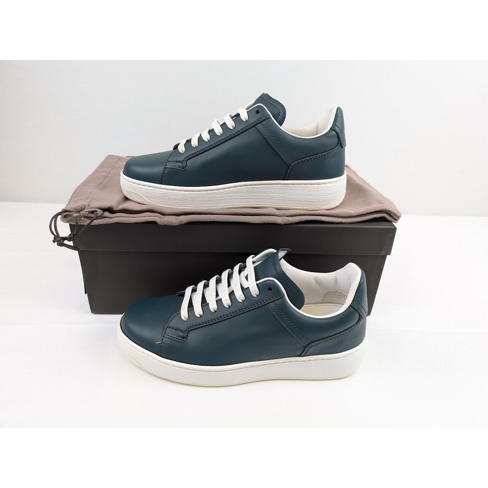Bottega Veneta o1rshd1 Bolt Calf Low-Top Sneakers in Ottanio Size US 8.5 / EU 41-42 - 21 Thumbnail