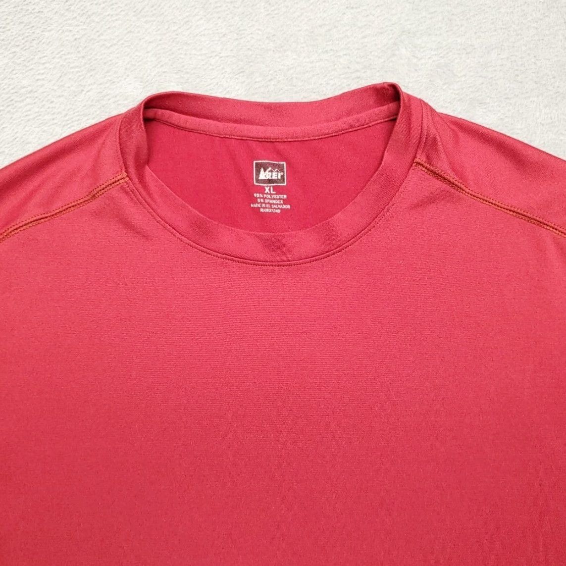 Vintage REI Shirt Mens XL Red Performance Stretch Blend Wicking Outdoors Hiking TEE Gorp Size US XL / EU 56 / 4 - 3 Thumbnail