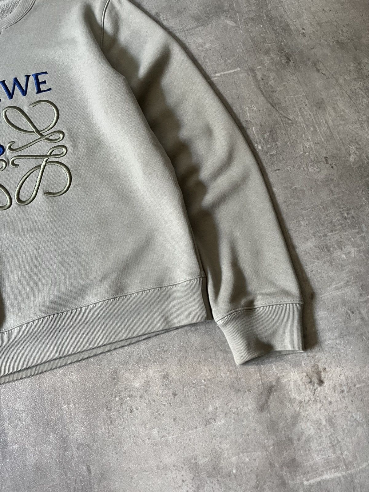 Loewe Loewe khaki embroidered logo sweatshirt by JW Anderson Size US L / EU 52-54 / 3 - 3 Thumbnail