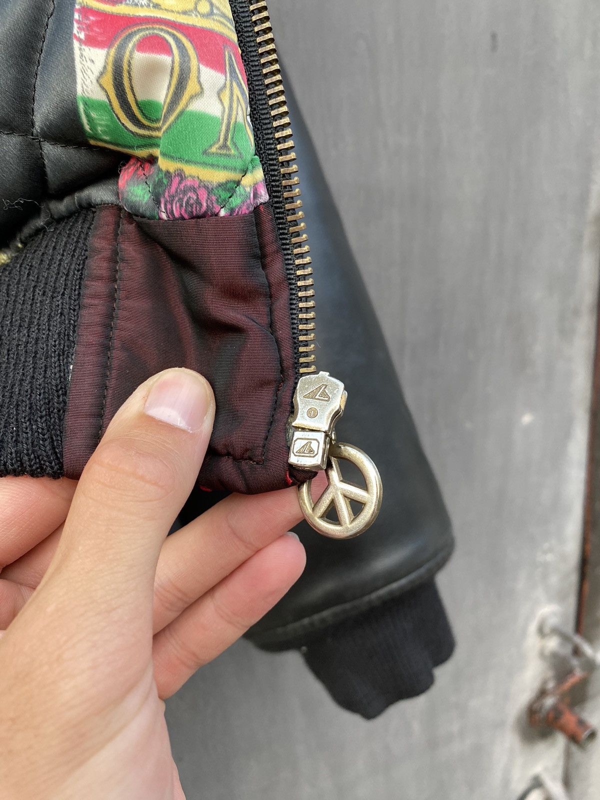 Moschino Moschino Jeans Vintage 80s Bomber jacket 42 made in italy Size M / US 6-8 / IT 42-44 - 18 Thumbnail