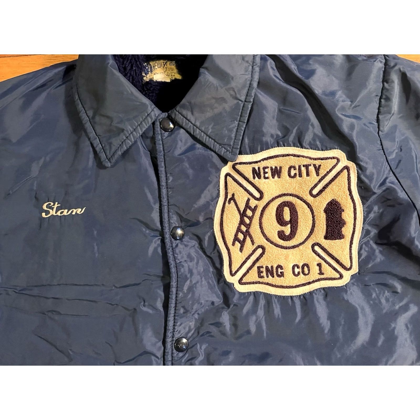 CO VINTAGE Hewitt Mfg New City Fire Engine Co Jacket Mens L Blue Sherpa Lined 60s Fire Engine Co Logo Letterman Stan Embroidered Mens Jacket Size US L / EU 52-54 / 3 - 3 Thumbnail