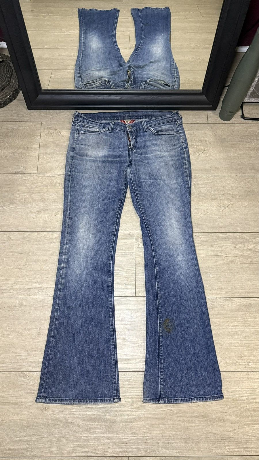 Lucky Brand Y2K 2000s Lucky Brand Low Rise Flared 10 x 30 Denim Jeans Size 32" / US 10 / IT 46 - 1 Thumbnail