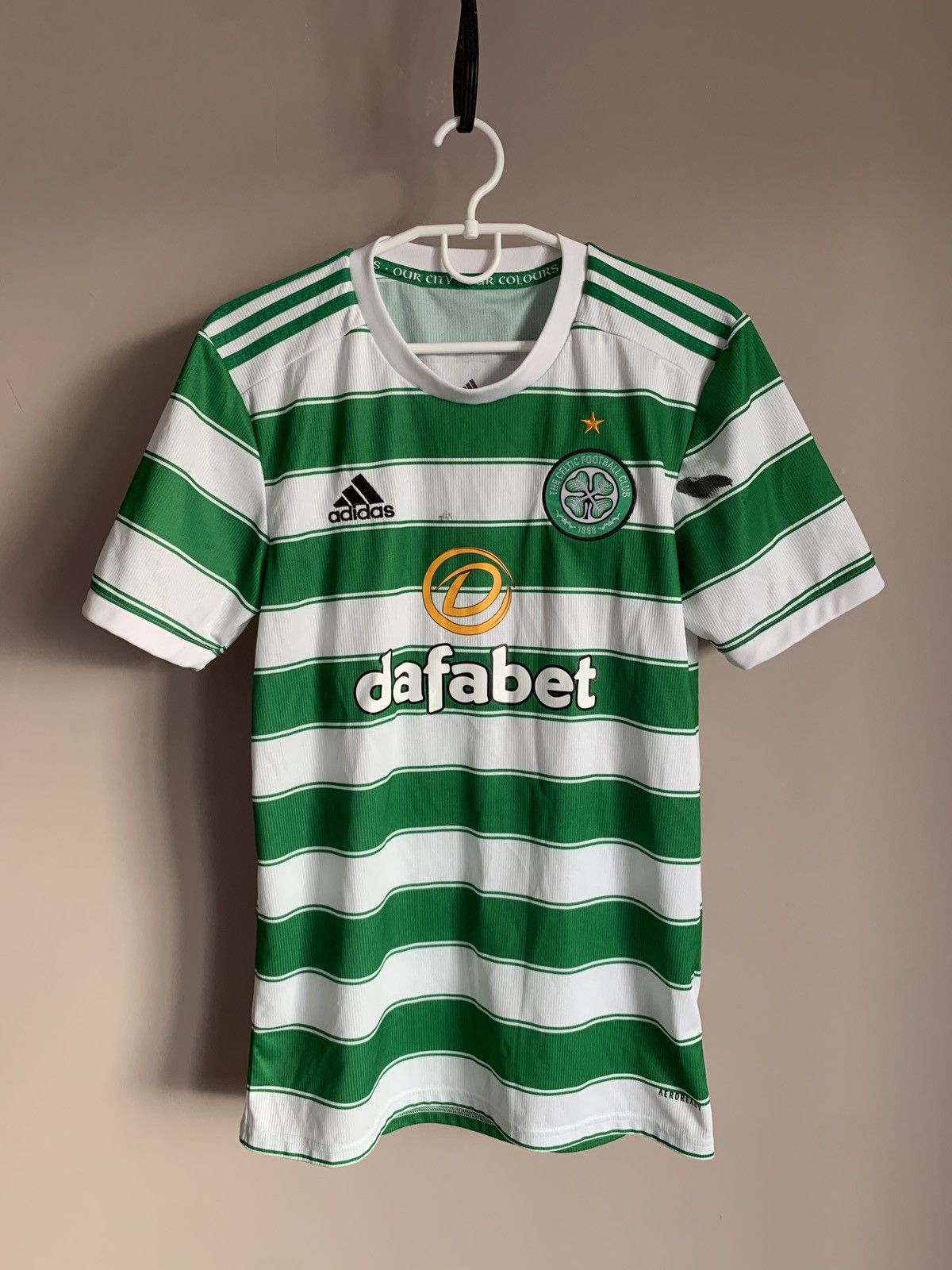 Adidas Celtic Glasgow 21/22 Home Football Shirt Adidas Soccer Sz S Size US S / EU 44-46 / 1 - 1 Thumbnail