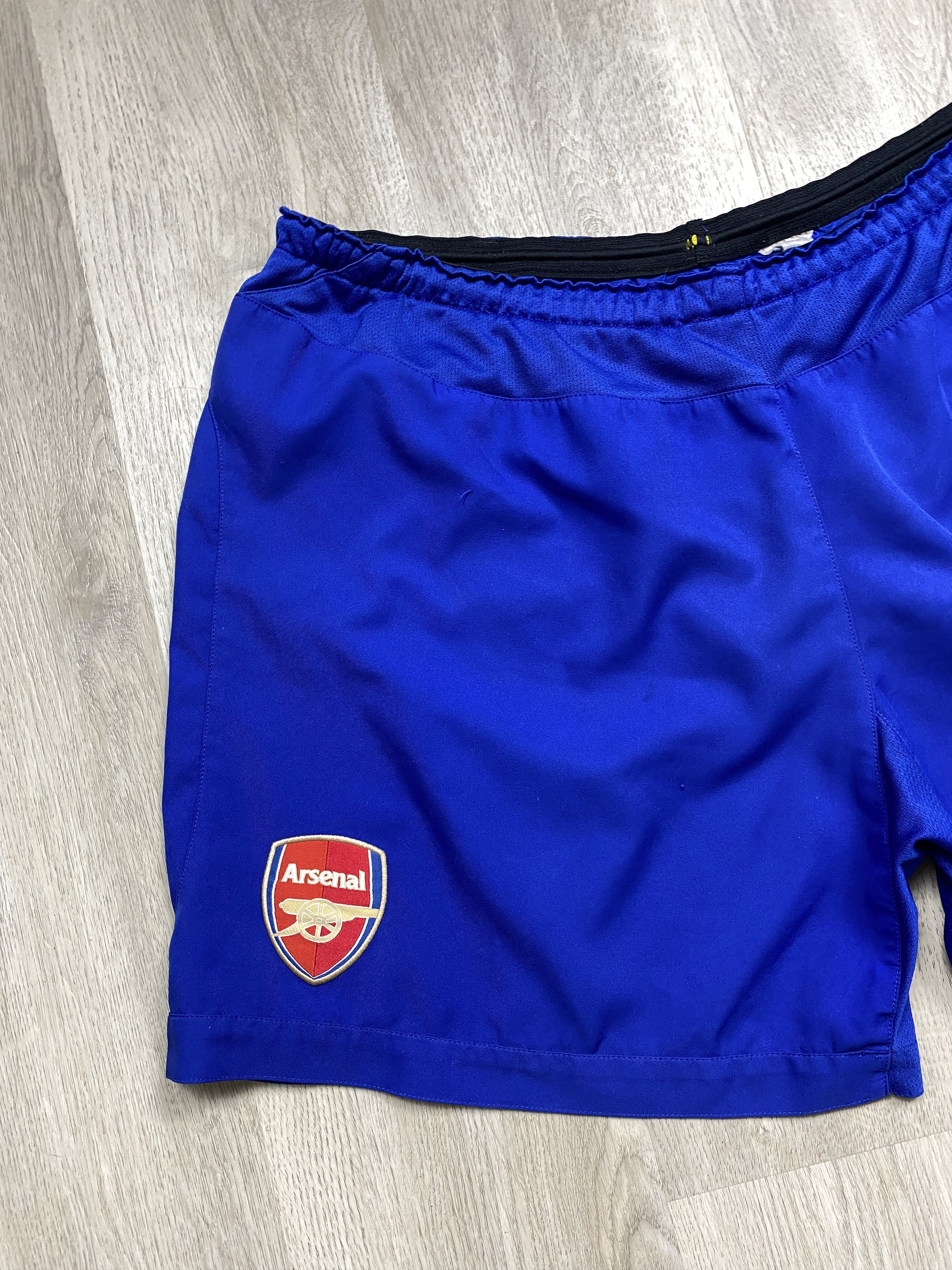ARSNL Nike Arsenal Vintage Nylon Shorts Y2K Size US 36 / EU 52 - 3 Thumbnail