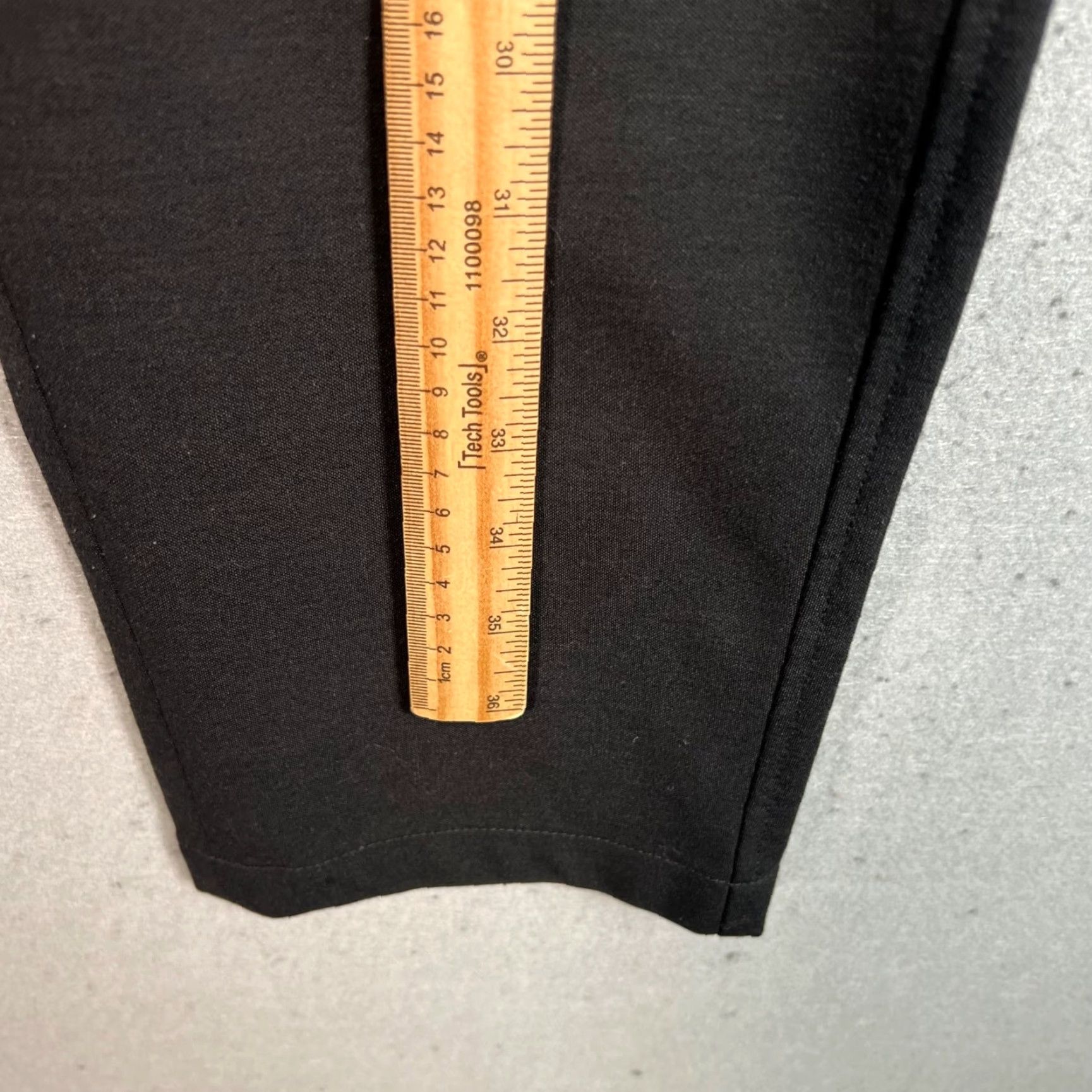 Selected Homme Selected Homme Mens Pants Chino Trousers Black 34 Elastic Waist Flat Front Cotton Polyester 27 in Inseam Mens Shoes? Size US 34 / EU 50 - 7 Thumbnail