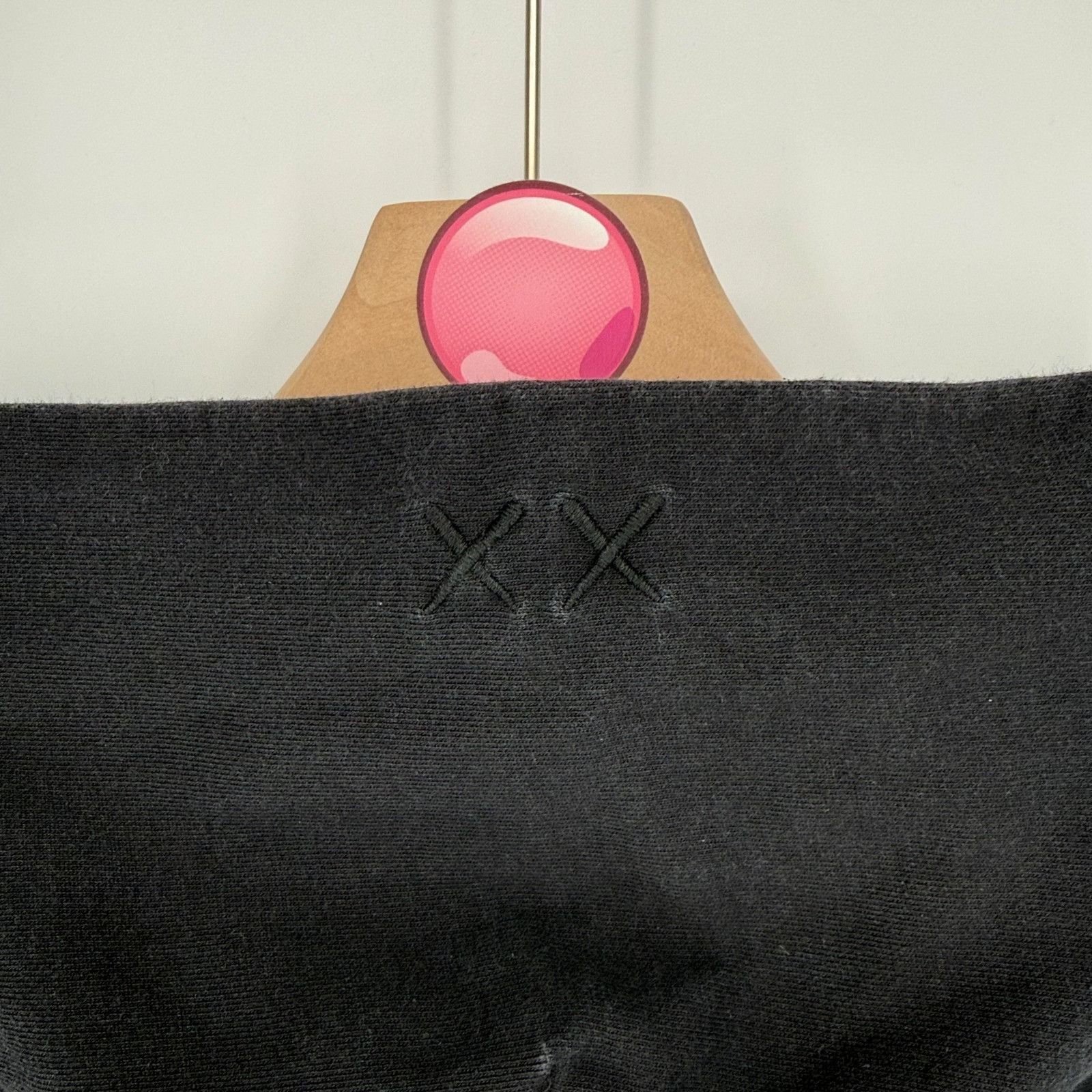 Uniqlo Uniqlo x Kaws Sesame Street Cotton Graphic Black Pullover Ho Size US M / EU 48-50 / 2 - 5 Thumbnail