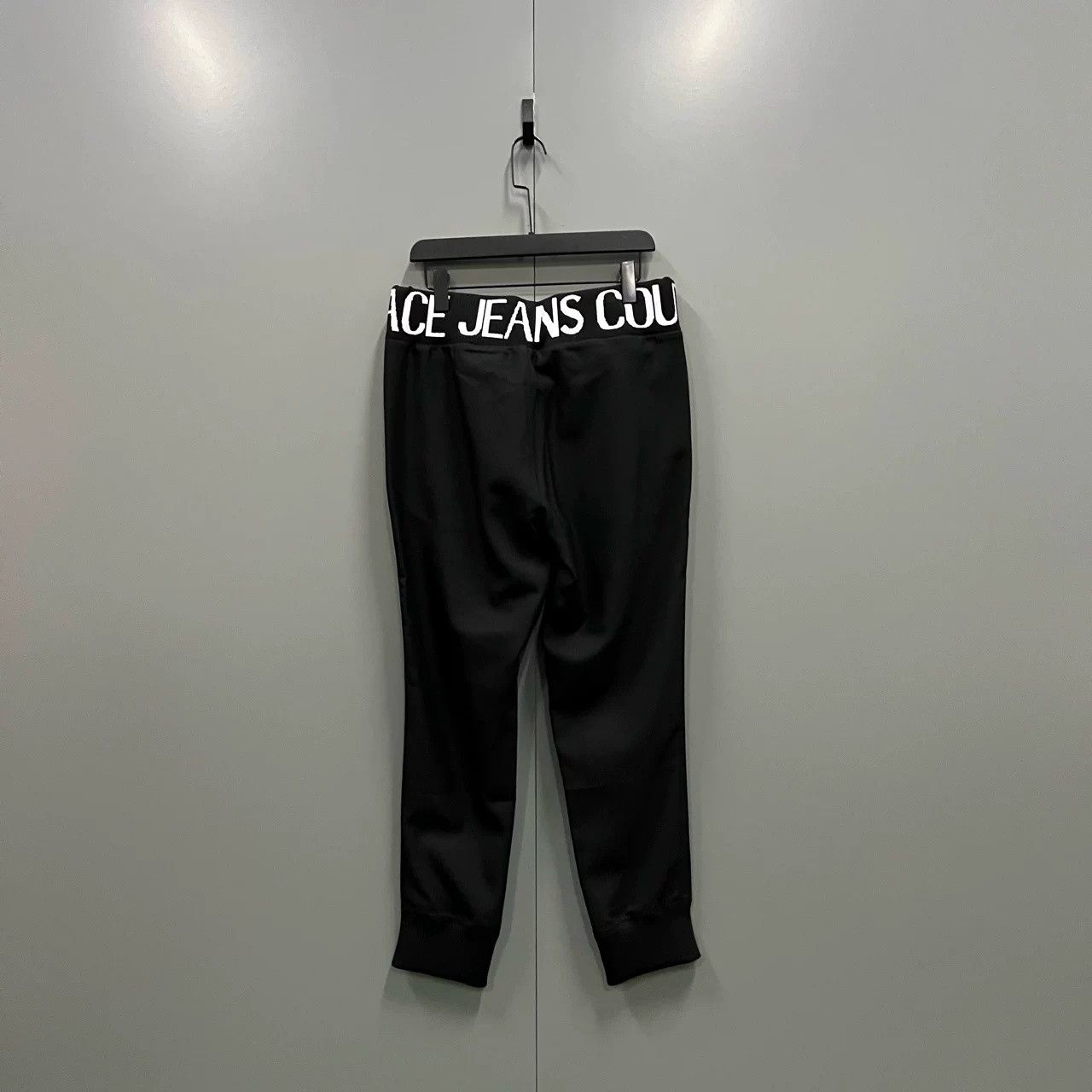 Versace VERSACE Black Sweatpants Size US 30 / EU 46 - 2 Thumbnail
