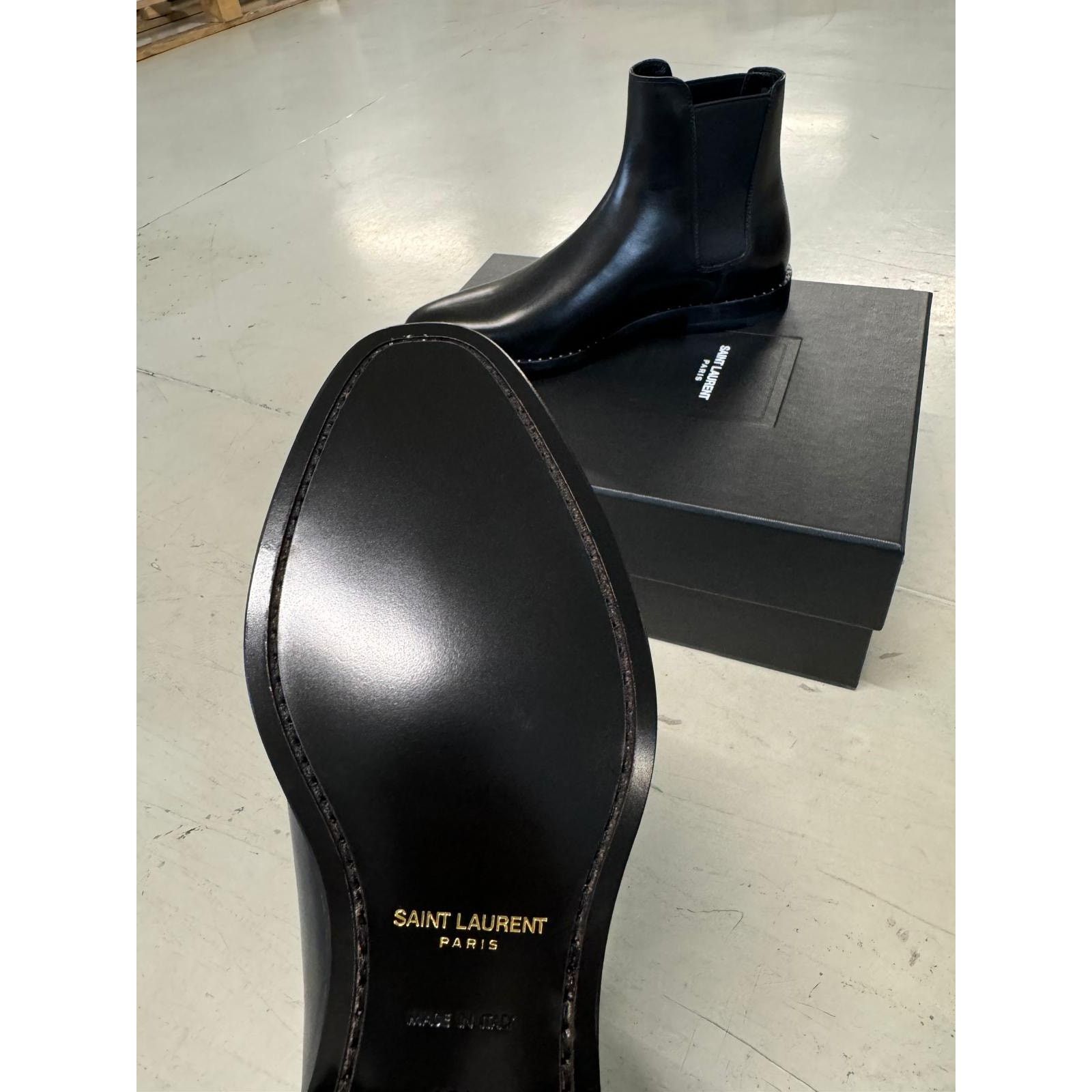 Saint Laurent Paris o1alsimx924 458810 Leather Chelsea Boots in Black Size US 7.5 / EU 40-41 - 8 Thumbnail