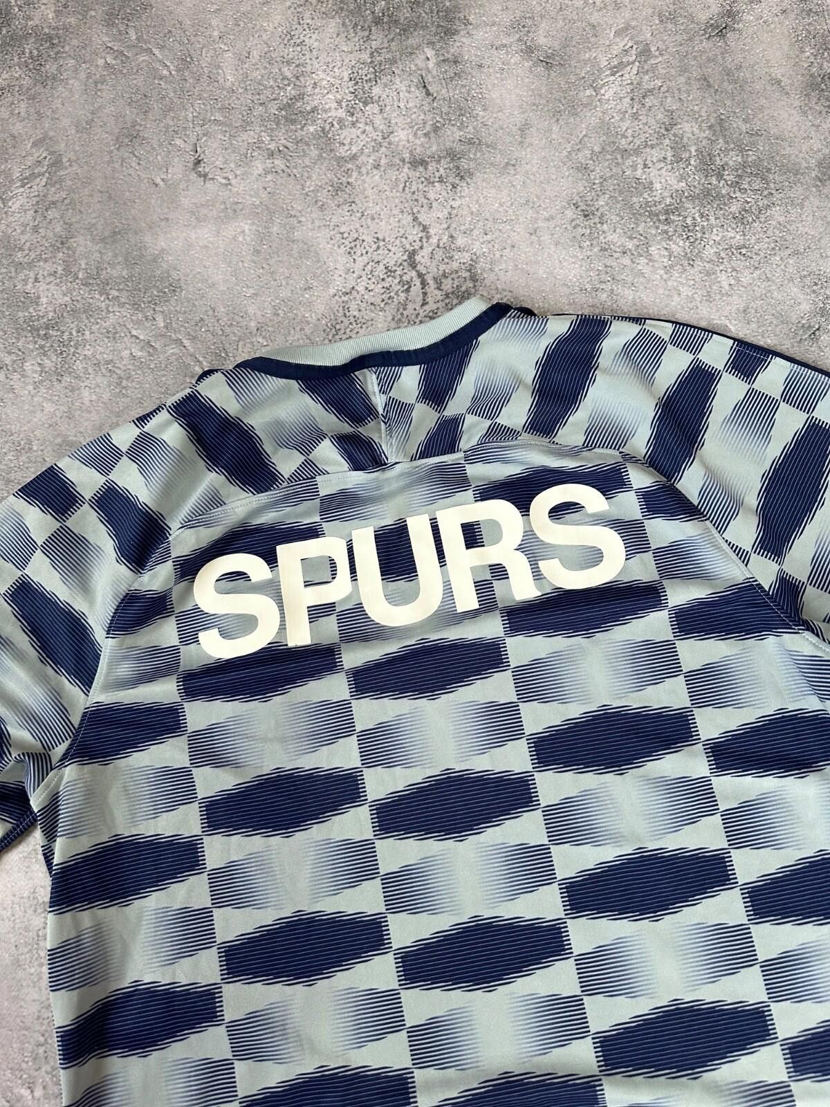 Nike TOTTENHAM HOTSPUR 2017 2018 TRAINING FOOTBALL SHIRT SOCCER Size US M / EU 48-50 / 2 - 7 Thumbnail