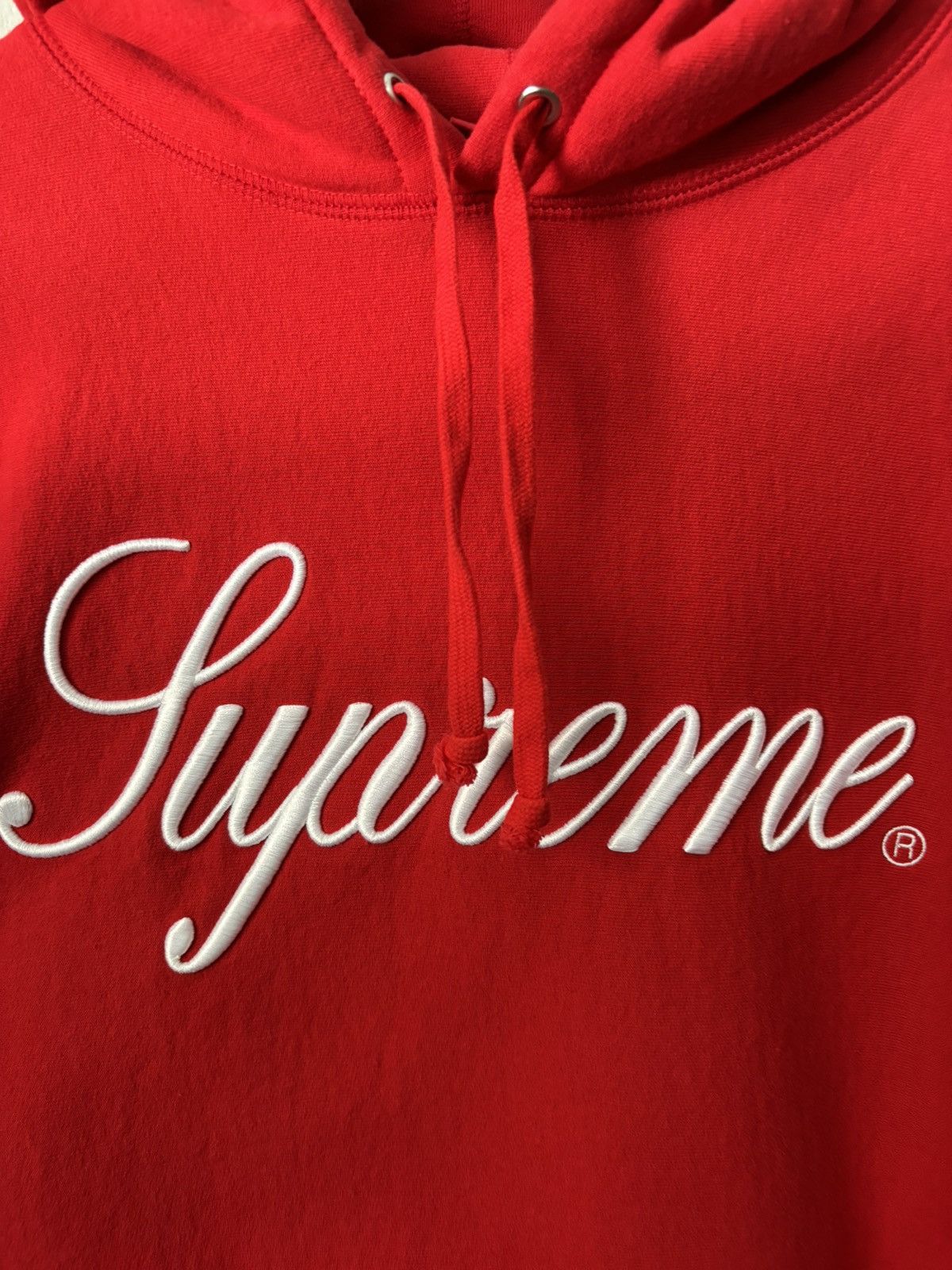 Supreme Supreme Raised Script Hooded Sweatshirt – FW23 (Red) – XL Size US XL / EU 56 / 4 - 14 Thumbnail