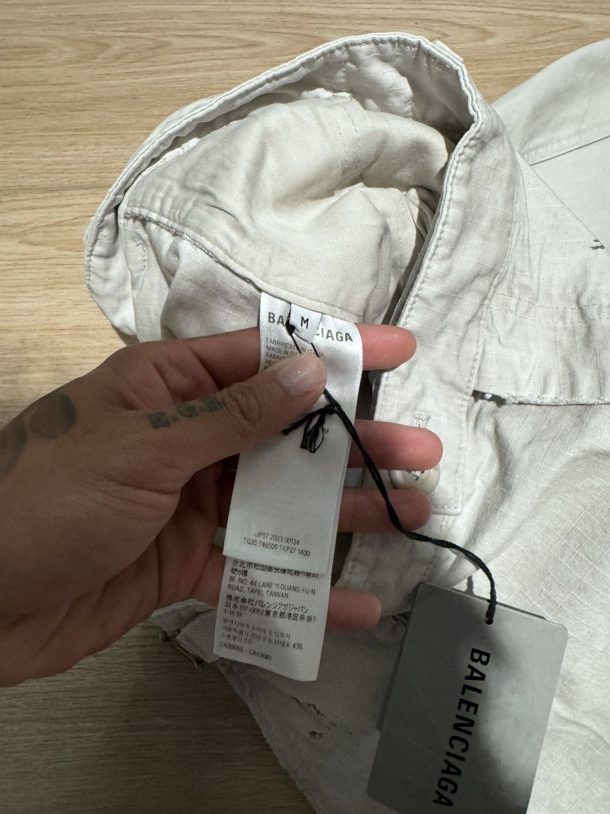 Balenciaga Balenciaga Mud Distressed Cargo Pants White 2023 Size US 32 / EU 48 - 3 Thumbnail