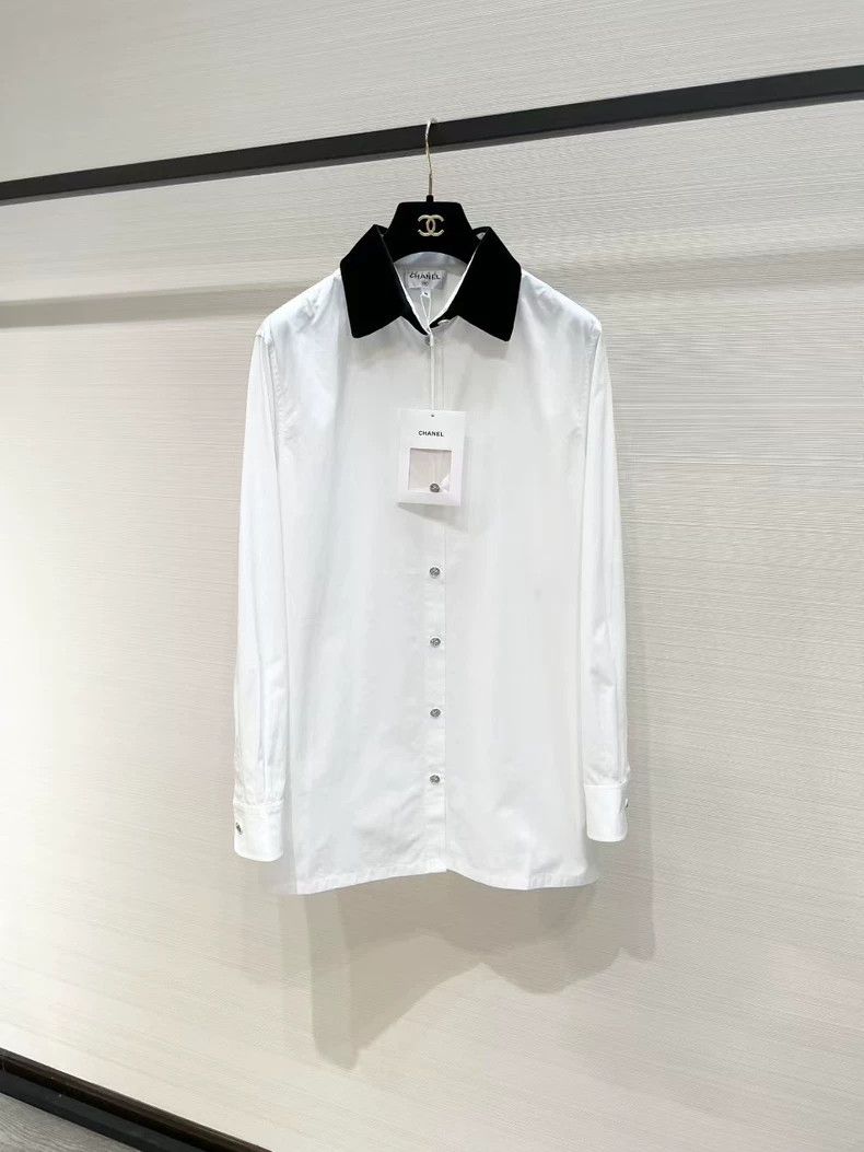Chanel Chanel Medium-length shirt with velvet collar Size XS / US 0-2 / IT 36-38 - 1 Thumbnail