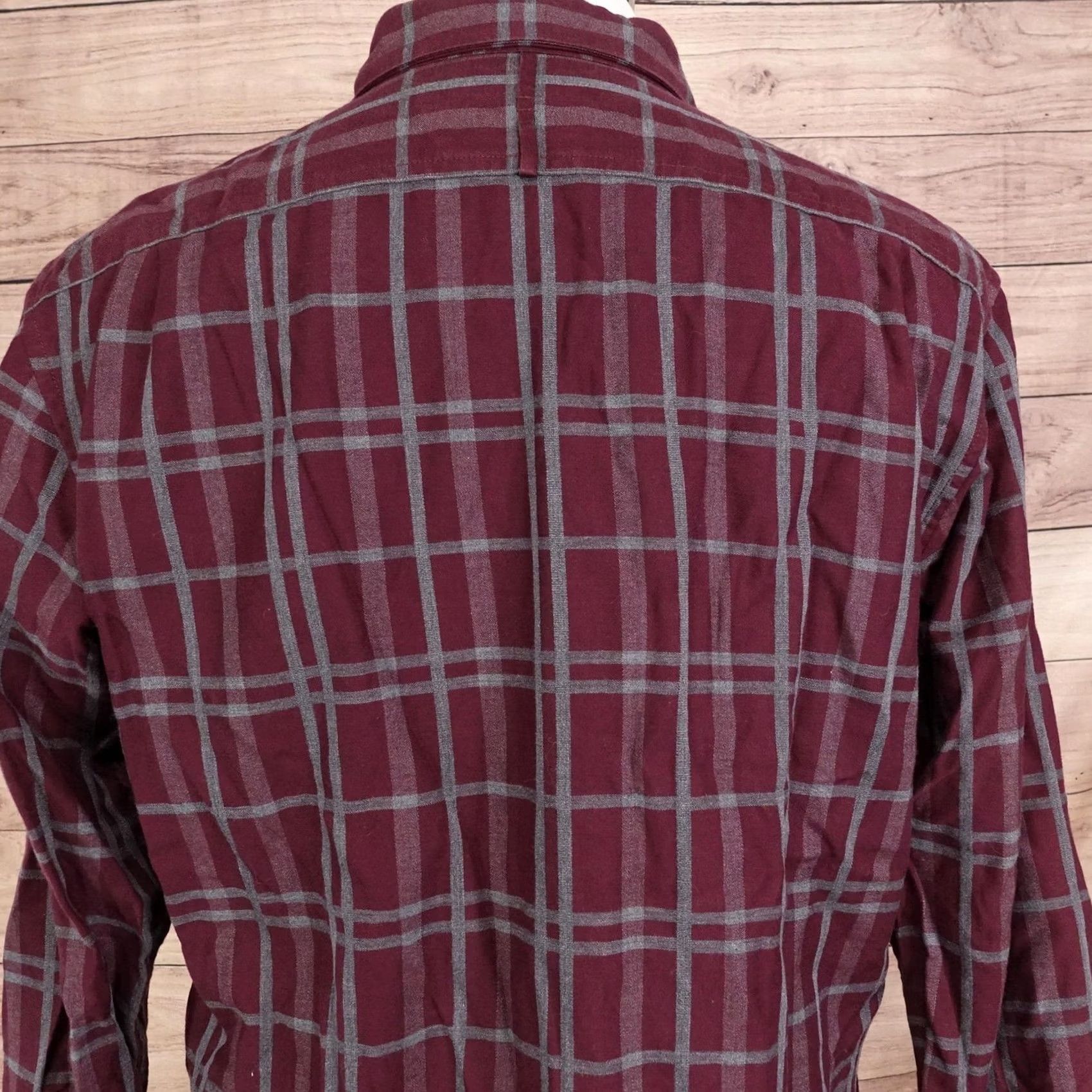 Banana Republic Banana Republic Mens Regular M Red Plaid Long Sleeve Button-Up Luxe Flannel Camden Fit Size US M / EU 48-50 / 2 - 4 Thumbnail