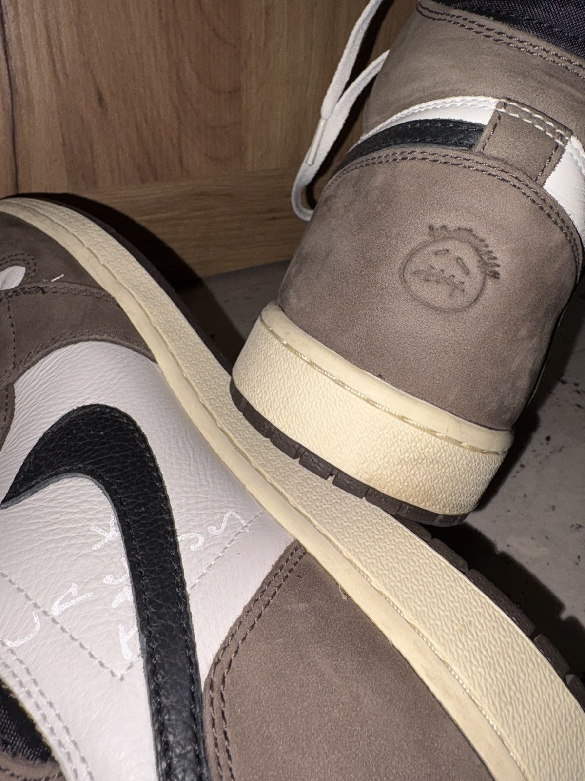 Jordan Brand Jordan 1 Retro High OG SP Travis Scott mocha Size US 11 / EU 44 - 6 Thumbnail