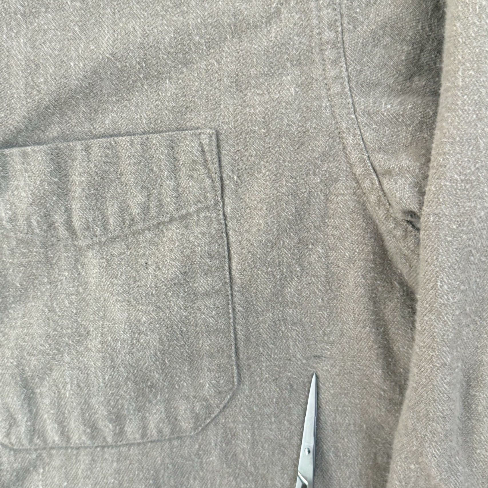 Vintage VINTAGE LL Bean Shirt Mens Large Tall Beige Button Chamois Flannel Hunting USA Size US L / EU 52-54 / 3 - 6 Thumbnail