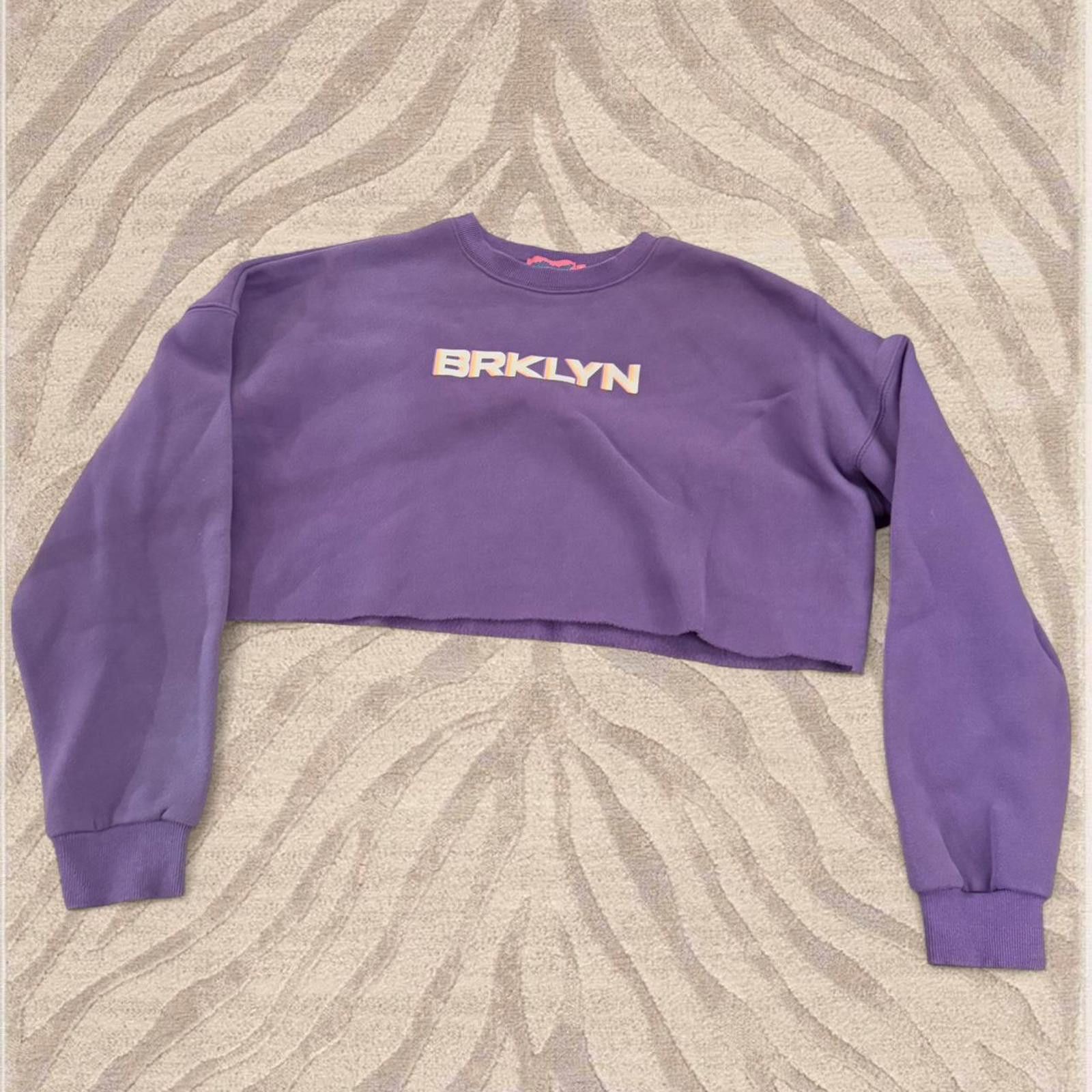 Other Edikted Cropped purple “BRKLYN” sweatshirt Size S / US 4 / IT 40 - 1 Thumbnail