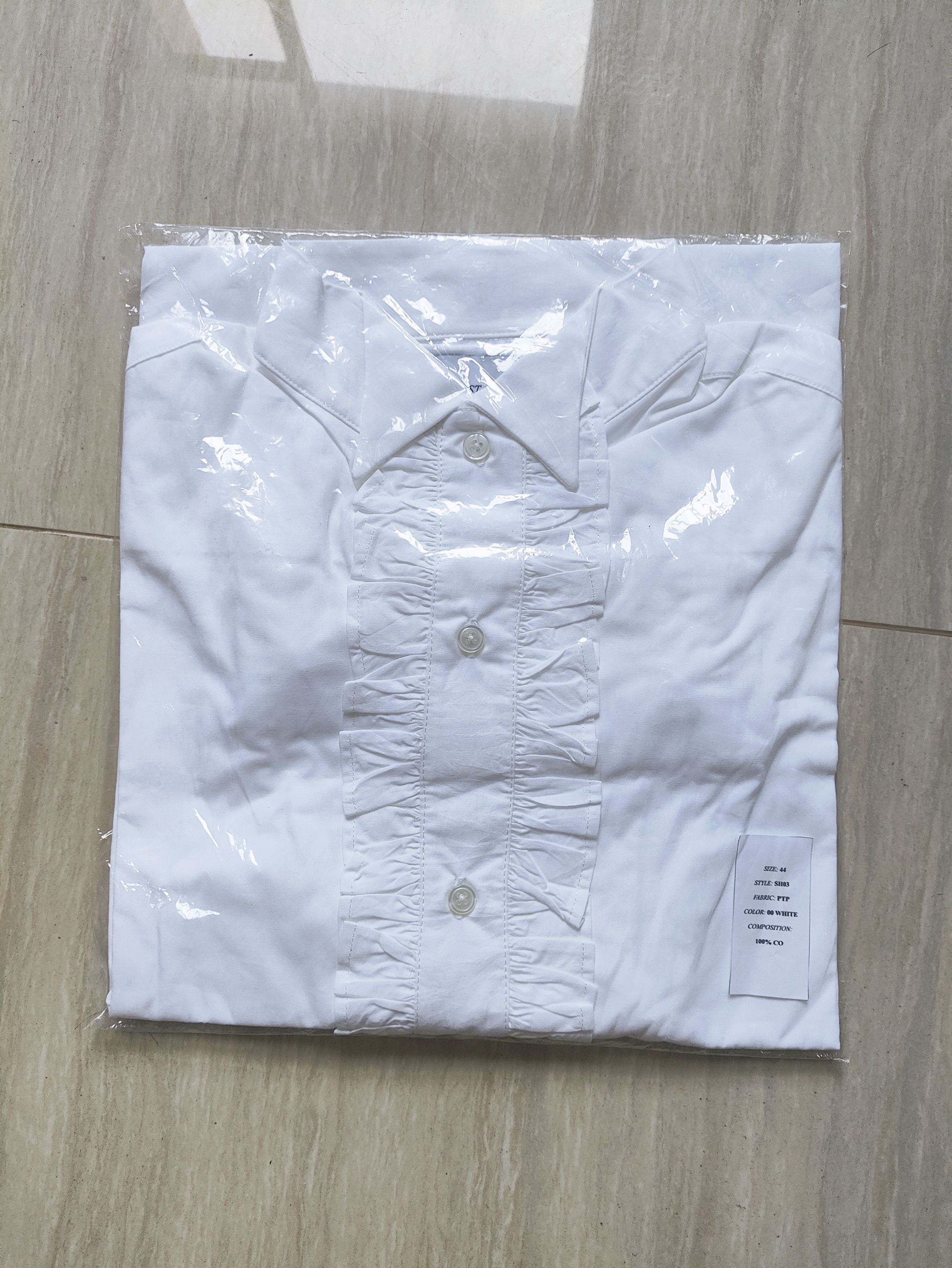Ernest W. Baker AW18 Royal White Frill Collar Shirt Size US S / EU 44-46 / 1 - 9 Thumbnail