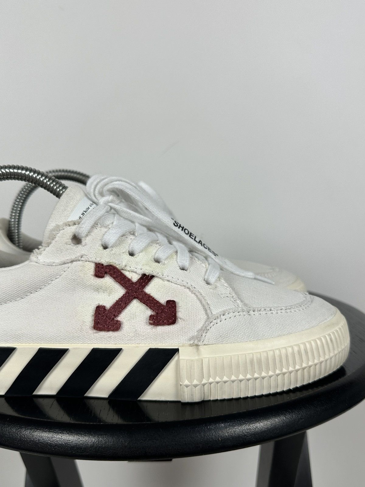 Off-White Off-White Vulcanized Virgil Abloh Low Top Sneakers Size US 7 / IT 37 - 12 Thumbnail