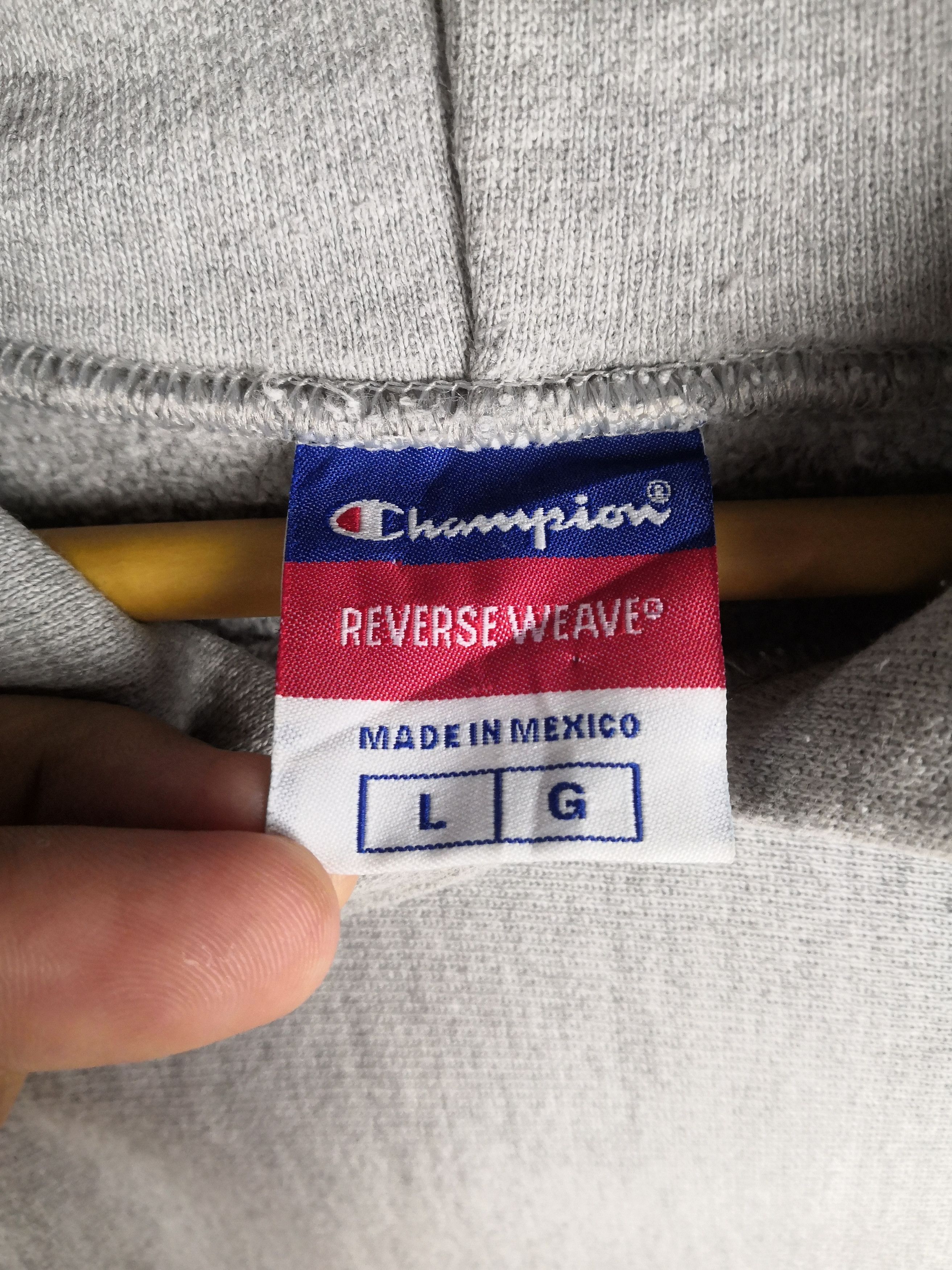 Champion Vintage 90s Champion Reverse Weave Hoodie Sweatshirt Size US L / EU 52-54 / 3 - 4 Thumbnail