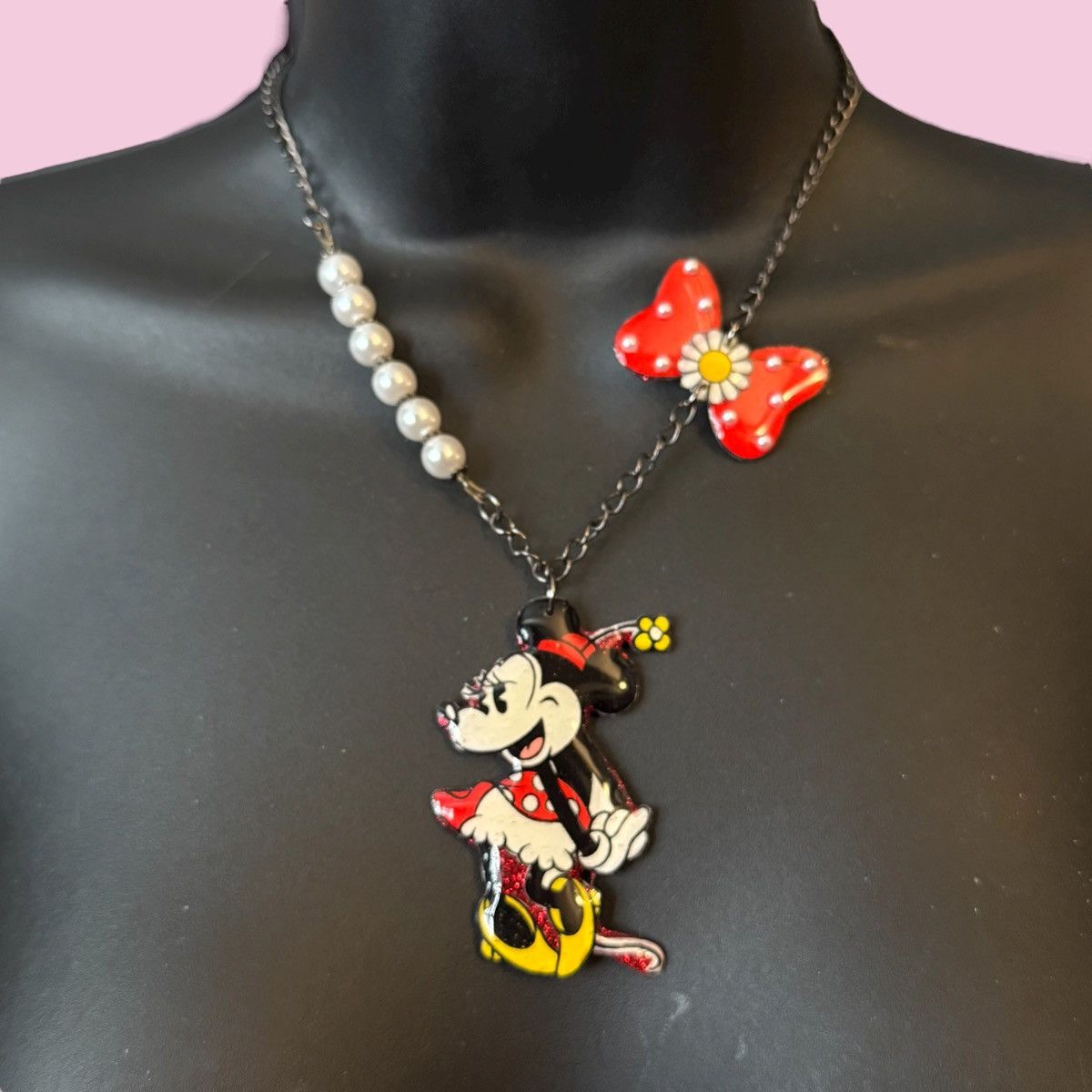Disney Disney Minnie Mouse pendant necklace Size ONE SIZE - 1 Thumbnail