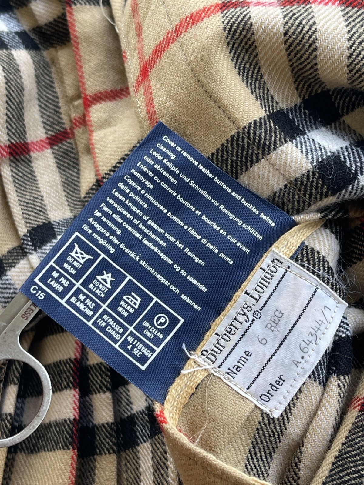 Burberry Vintage Burberrys England Nova Checked Midi Skirt Size 25" / US 0 / IT 36 - 14 Thumbnail