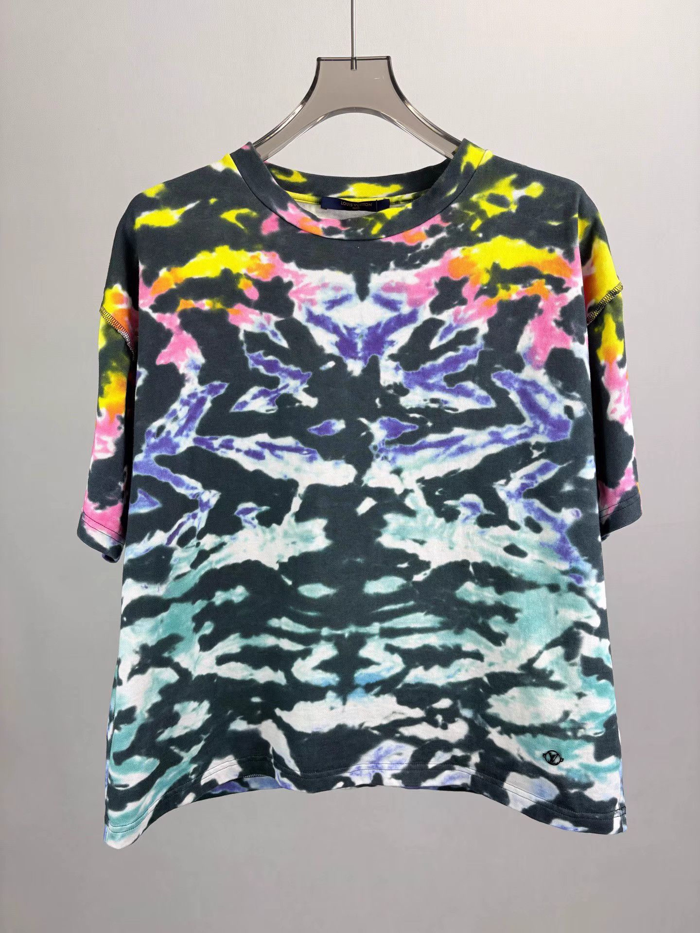 Louis Vuitton LV Tie-Dye T-Shirt K1 Size US L / EU 52-54 / 3 - 1 Thumbnail