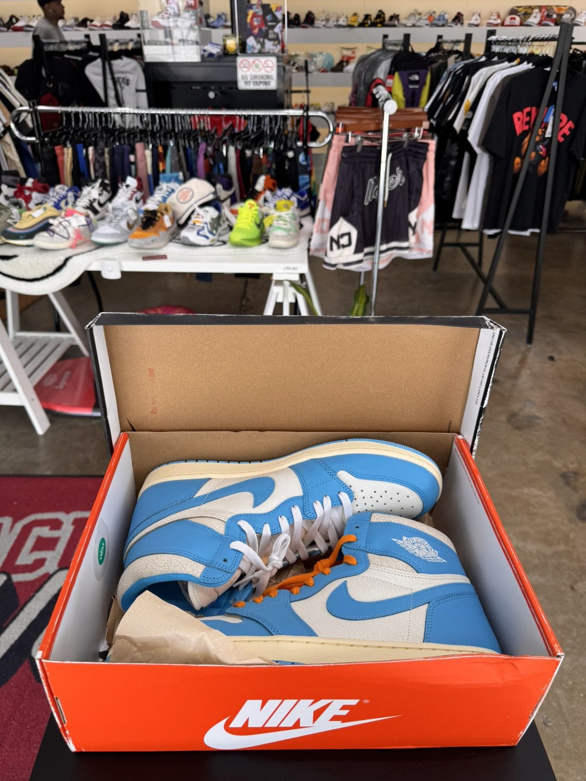 Jordan Brand Air Jordan 1 High UNC Reimagined Size 13 (2025) Size US 13 / EU 46 - 10 Thumbnail