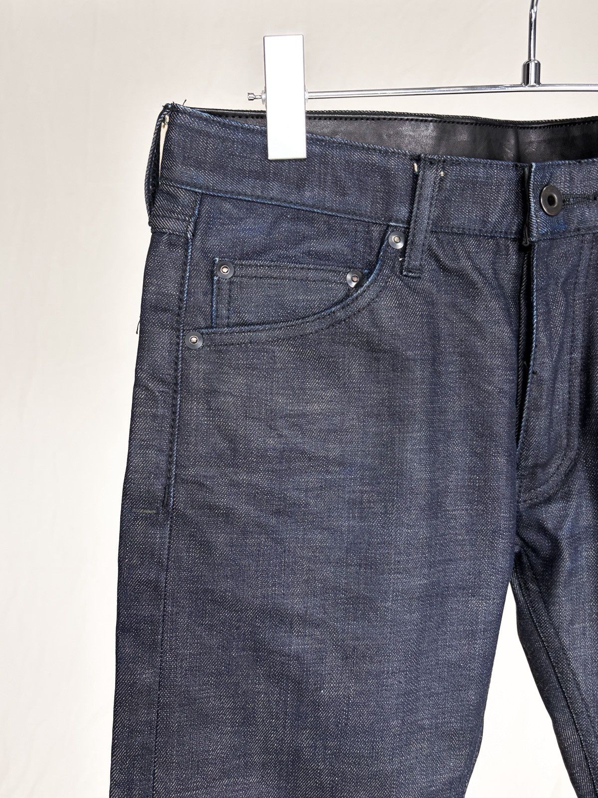 Isamu Katayama Backlash Isamu Katayama BACKLASH Resin-Coated Skinny Jeans Size US 32 / EU 48 - 4 Thumbnail