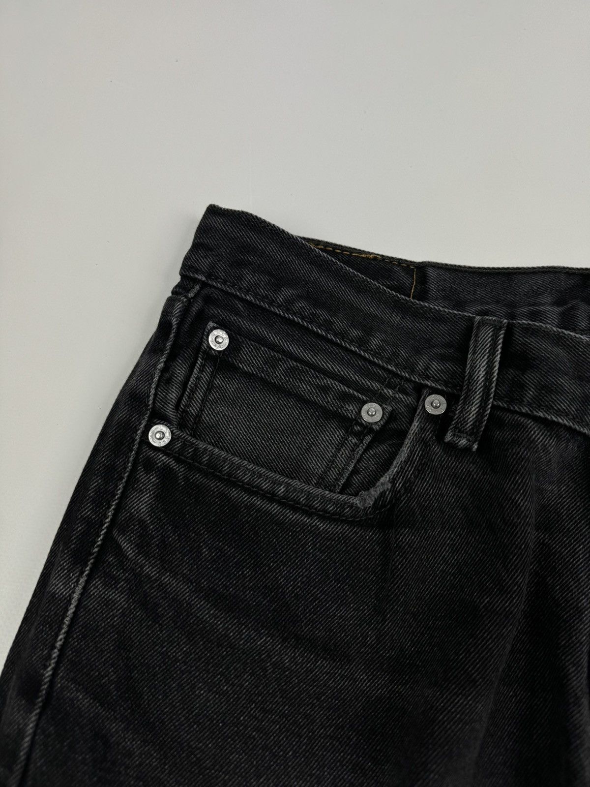 Levi's Y2K Vintage Levi’s 505 Washed Black Jeans Size US 33 - 9 Thumbnail