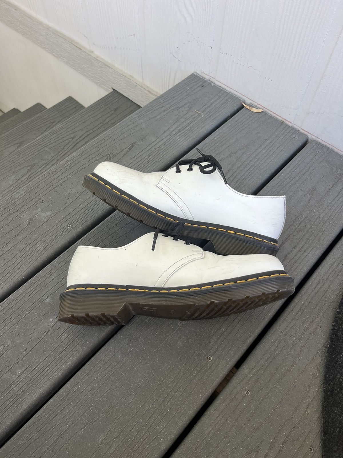 Dr. Martens Dr Martens White Smooth Leather Low Oxford Size US 7 / EU 40 - 4 Thumbnail