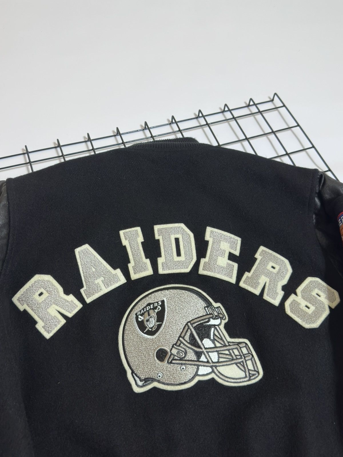NFL Vintage 90 Raiders Chalk Line Wool Varsity Jacket USA Size M Size US M / EU 48-50 / 2 - 2 Thumbnail