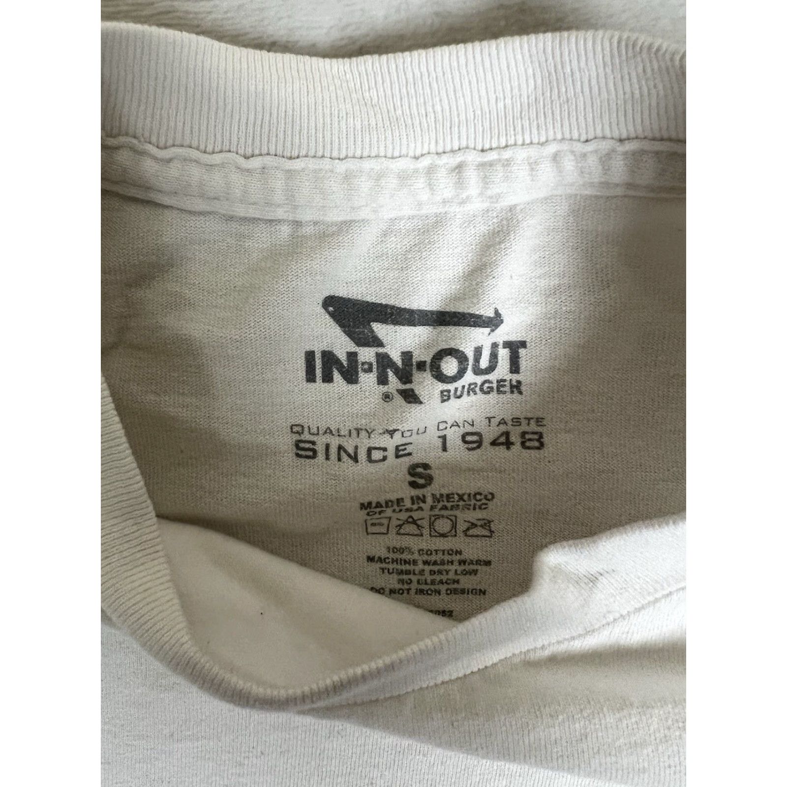 Vintage VINTAGE In N Out T-Shirt Size S Unisex Adults White 90s Cars Food Funny Classic Y2K Shirt Mens Womens Boys Girls Size US S / EU 44-46 / 1 - 5 Thumbnail