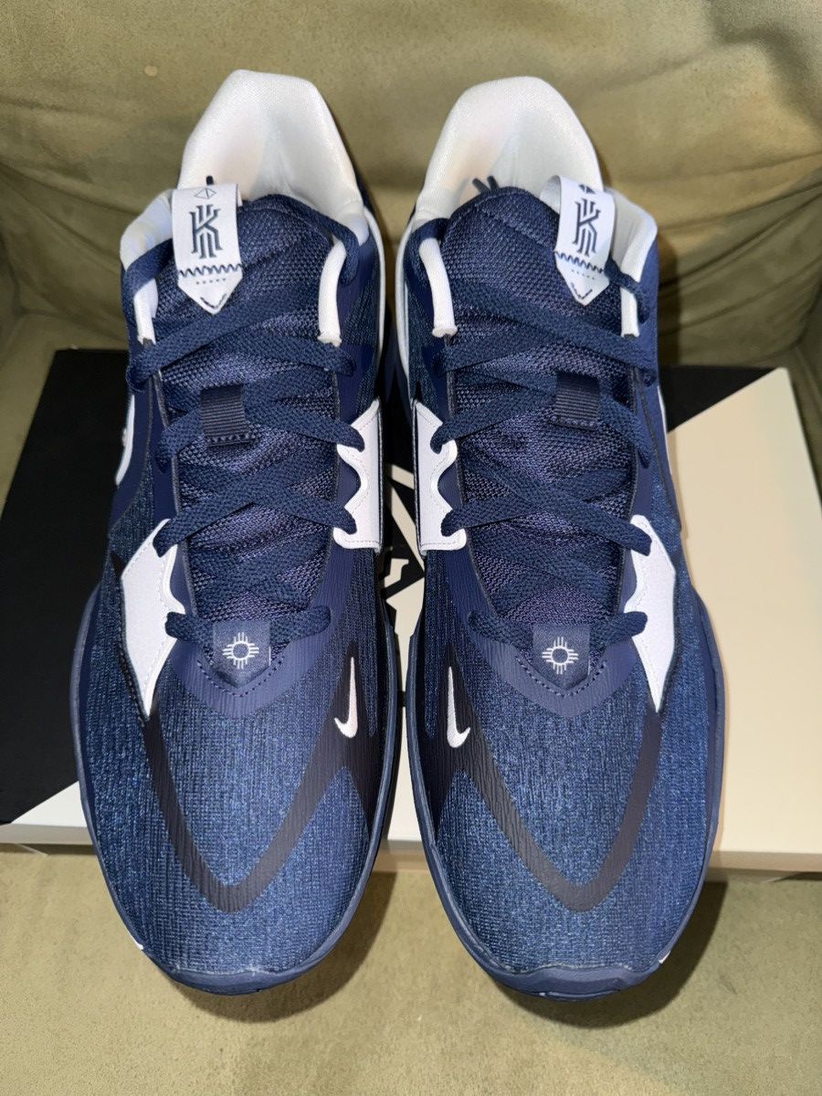 Nike Nike Kyrie 5 TB Promo (players only) Midnight Navy, NEW!! Size US 14 / EU 47 - 9 Thumbnail
