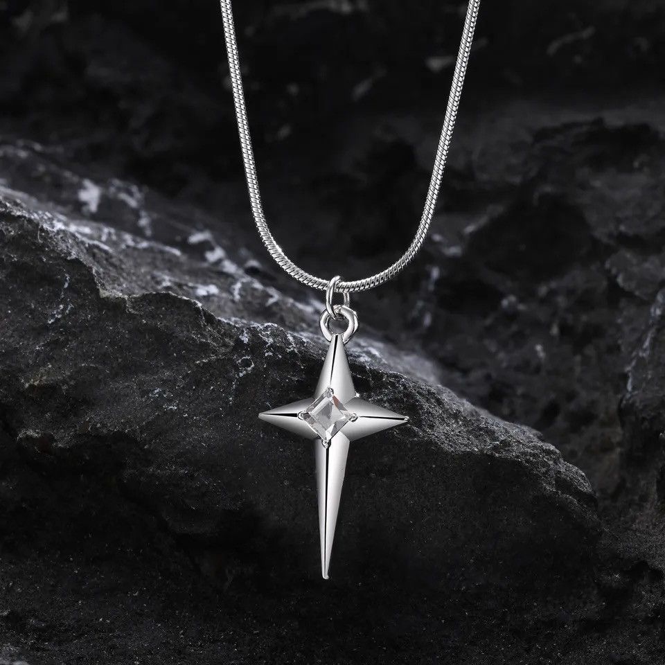 Jewelry Four Pointed Star Pendant Necklaces in Silver, Men's
